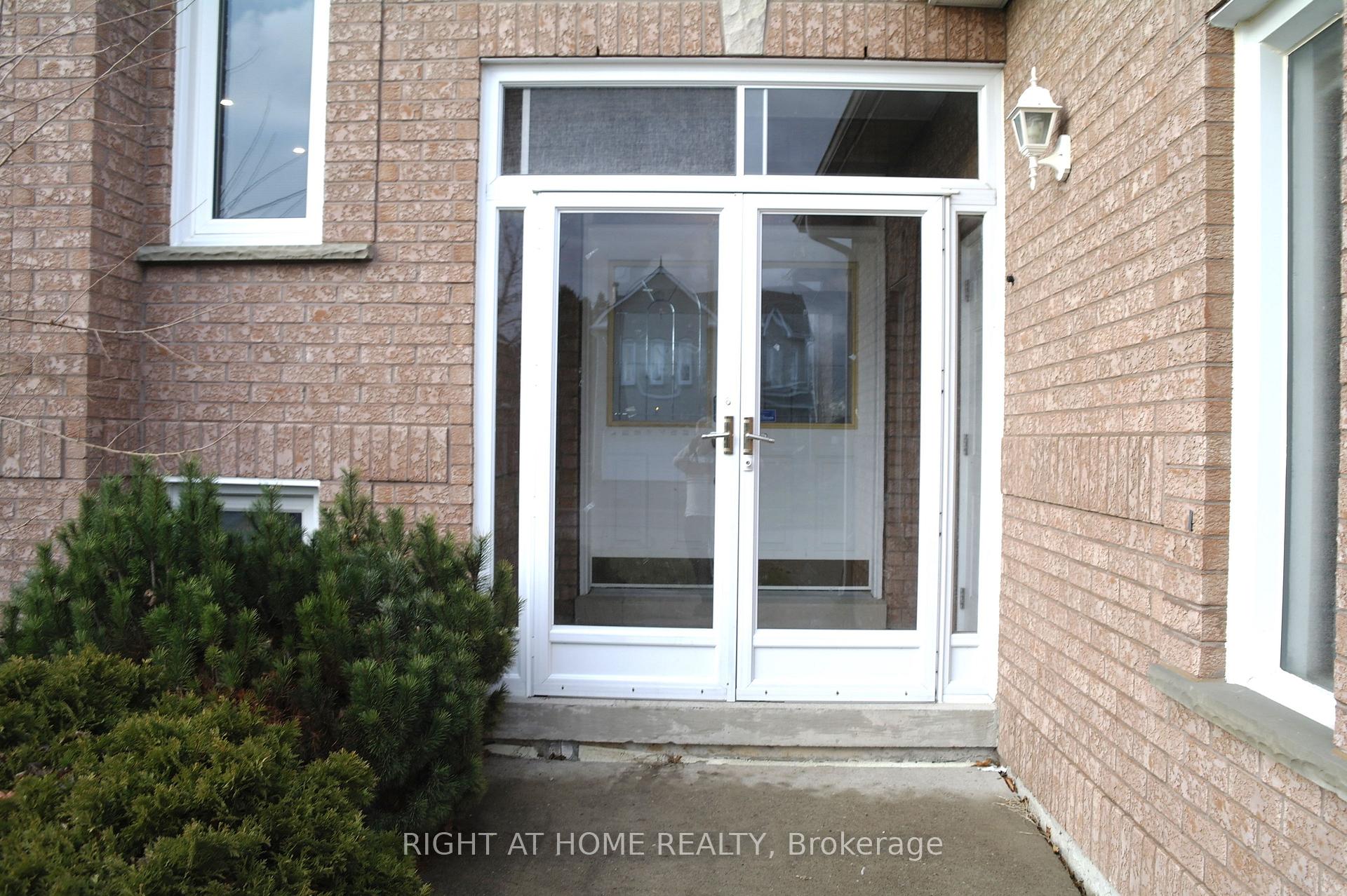 Photo 2 of 55 Carrick Avenue, Georgina, Keswick North — HOMEH