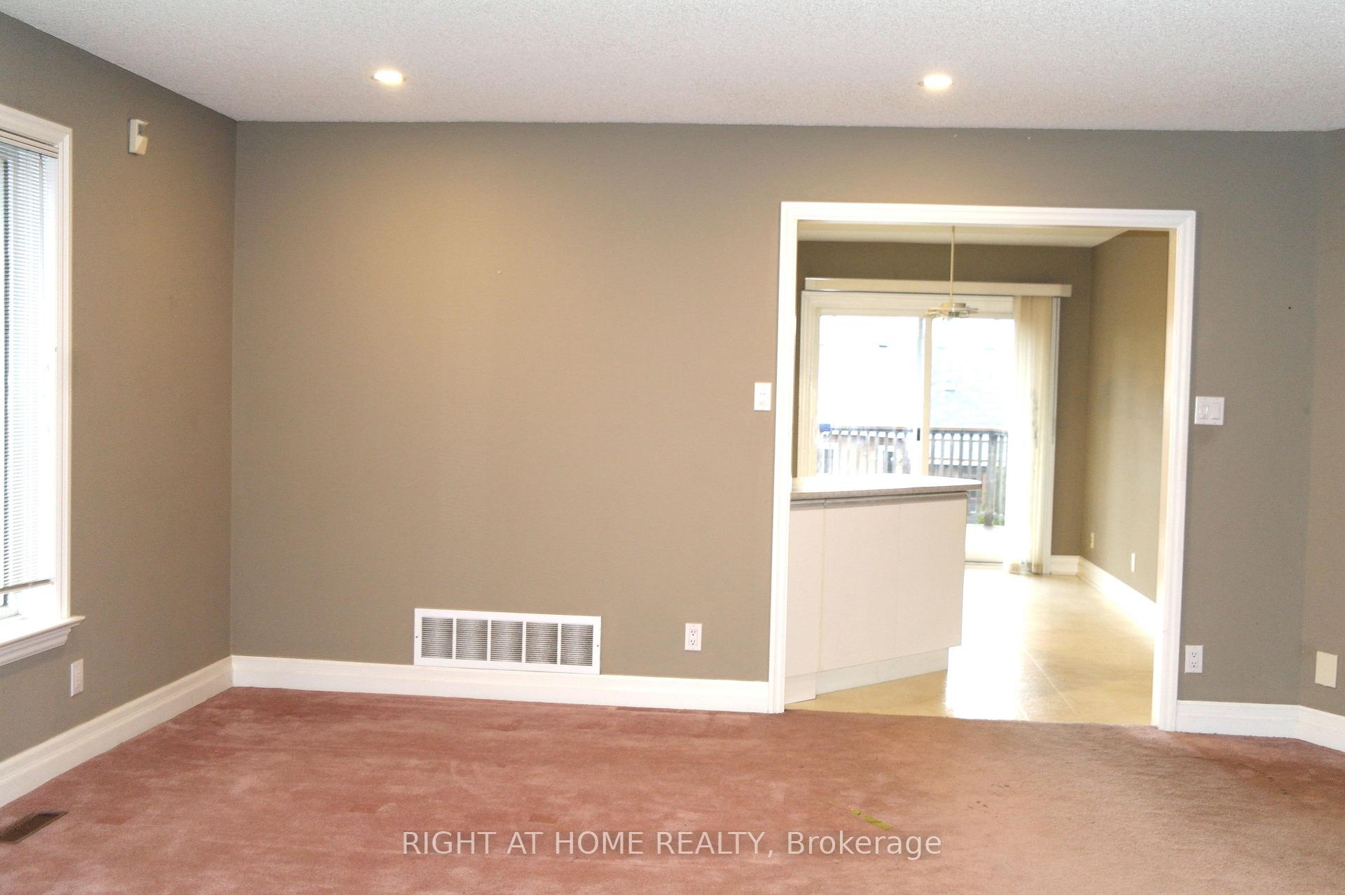 Photo 4 of 55 Carrick Avenue, Georgina, Keswick North — HOMEH
