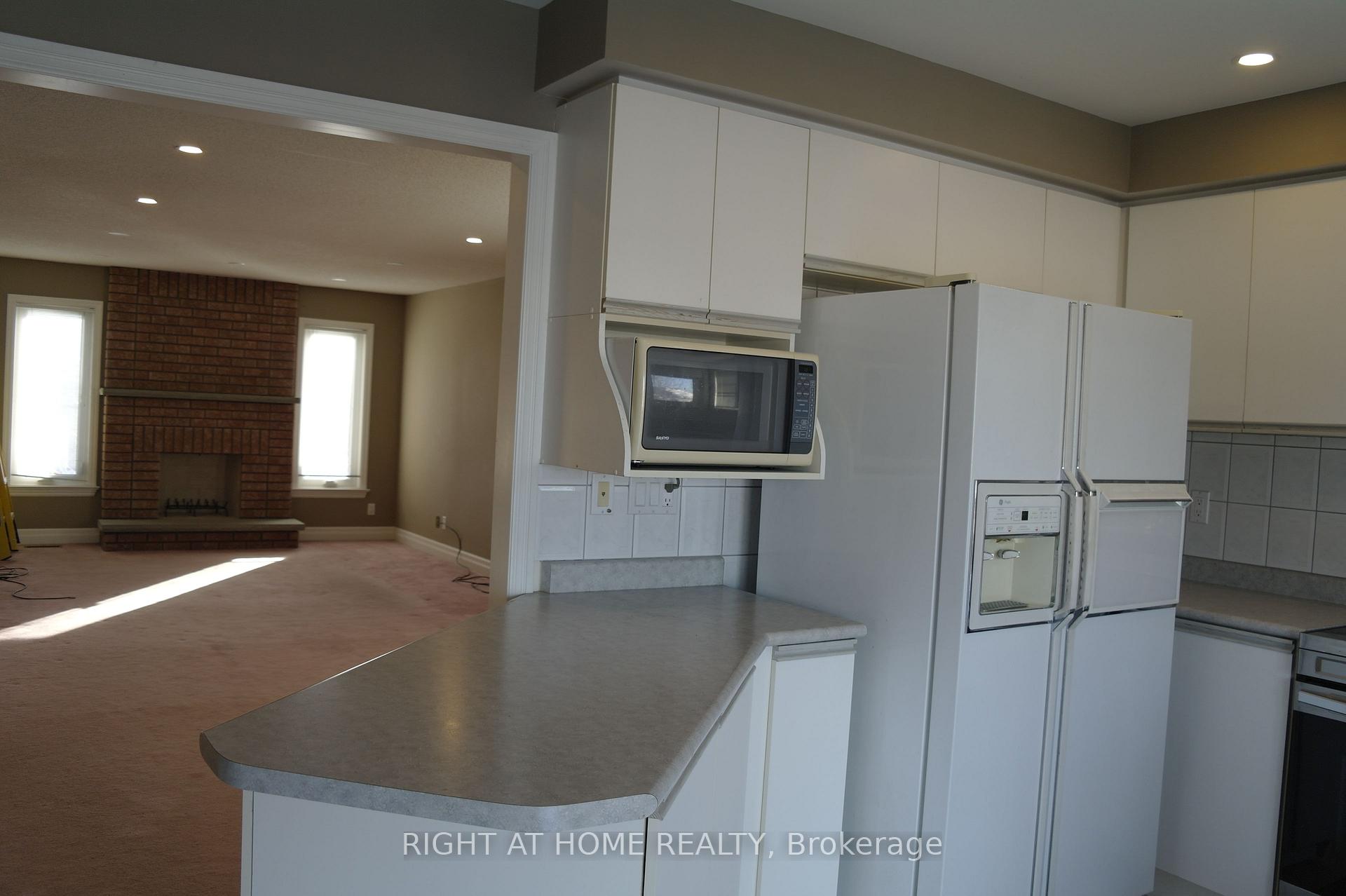 Photo 7 of 55 Carrick Avenue, Georgina, Keswick North — HOMEH