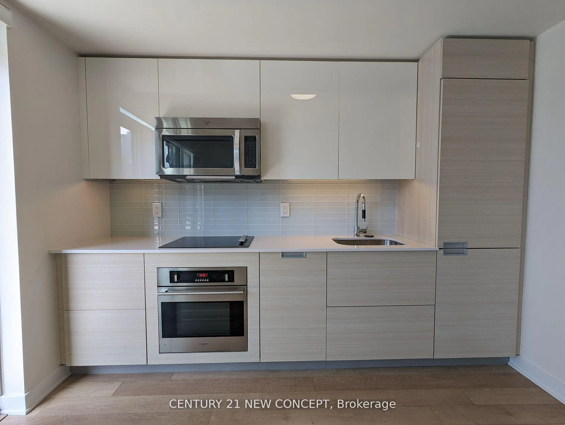 Photo 4 of Unit 613, 210 Simcoe Street, Toronto, Kensington-Chinatown — HOMEH
