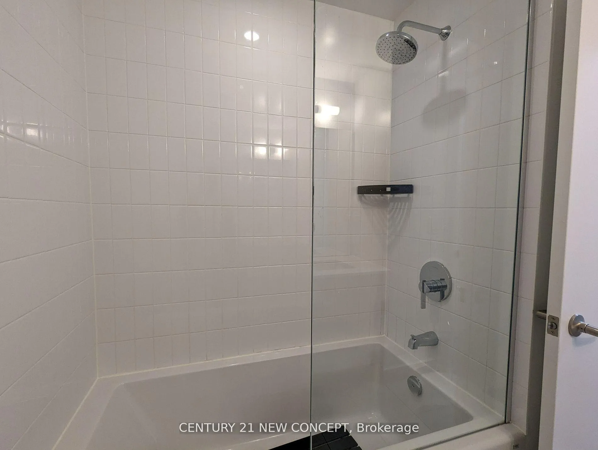 Photo 6 of Unit 613, 210 Simcoe Street, Toronto, Kensington-Chinatown — HOMEH