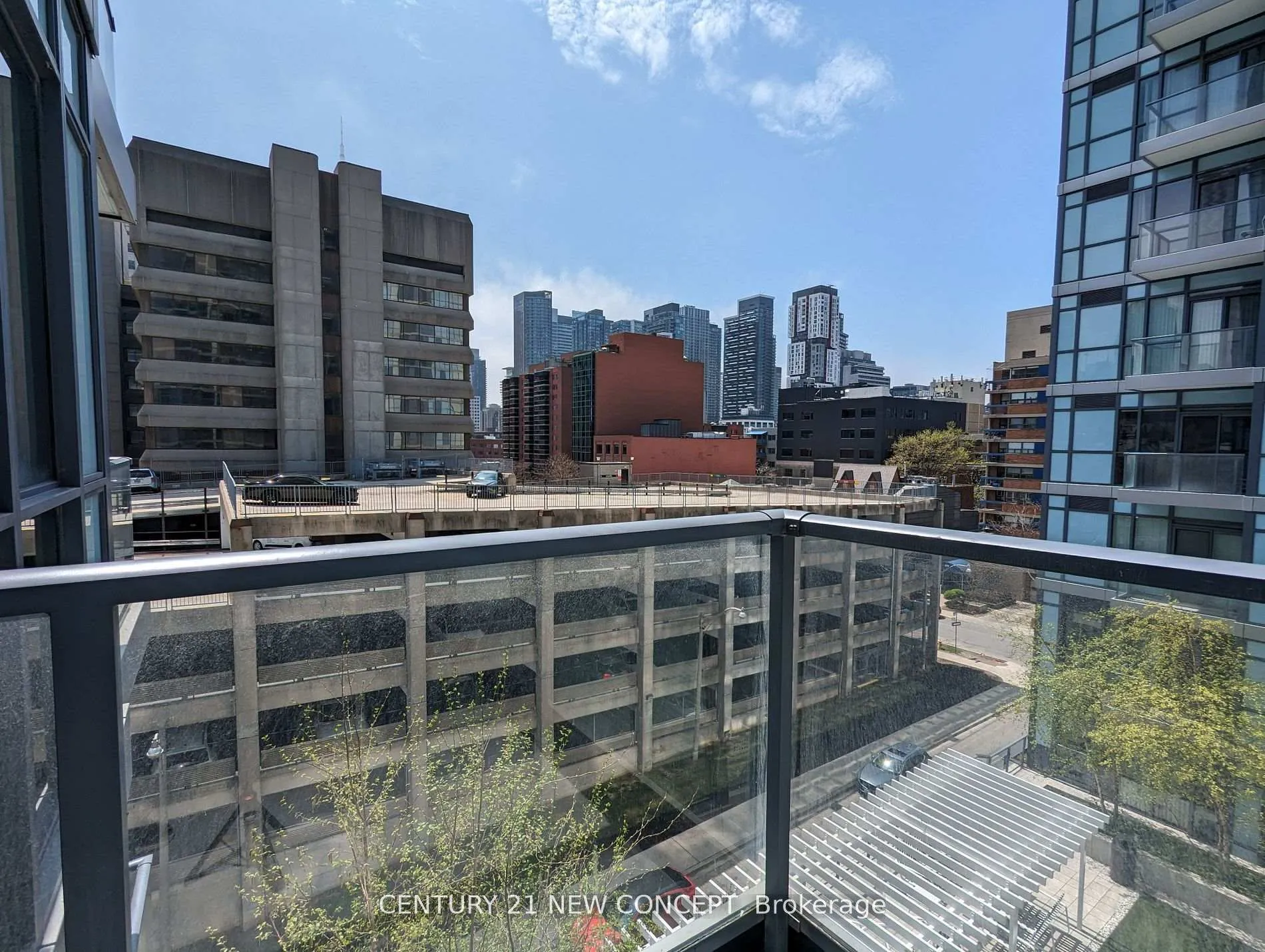 Photo 11 of Unit 613, 210 Simcoe Street, Toronto, Kensington-Chinatown — HOMEH