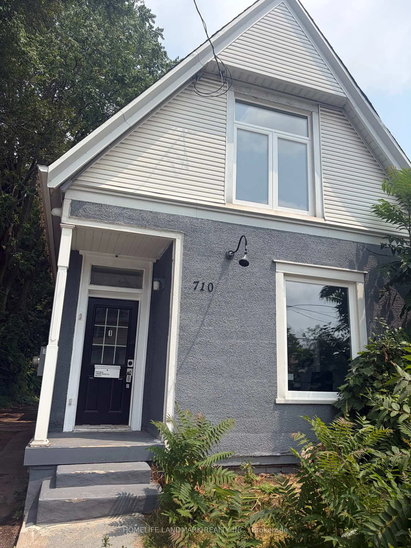 Front of Unit unit 1, 710 Adelaide Street