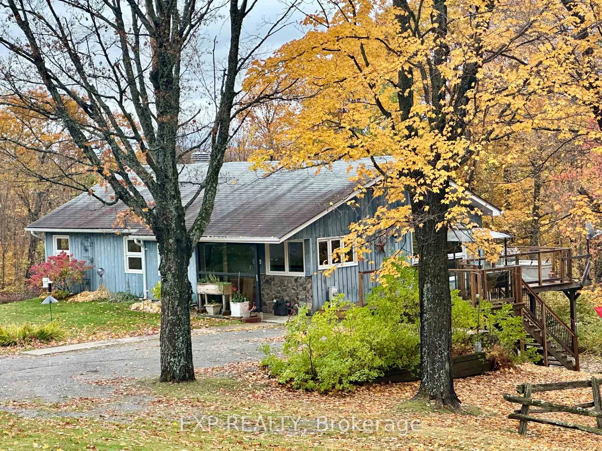 Photo of 499 Centreview Road