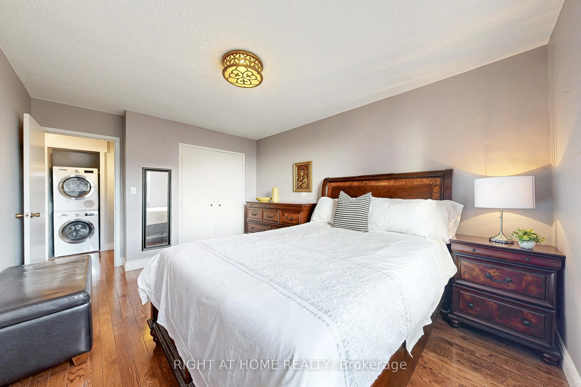 Photo 24 of Unit 907, 151 LaRose Avenue E, Etobicoke, Kingsview Village-The Westway — HOMEH
