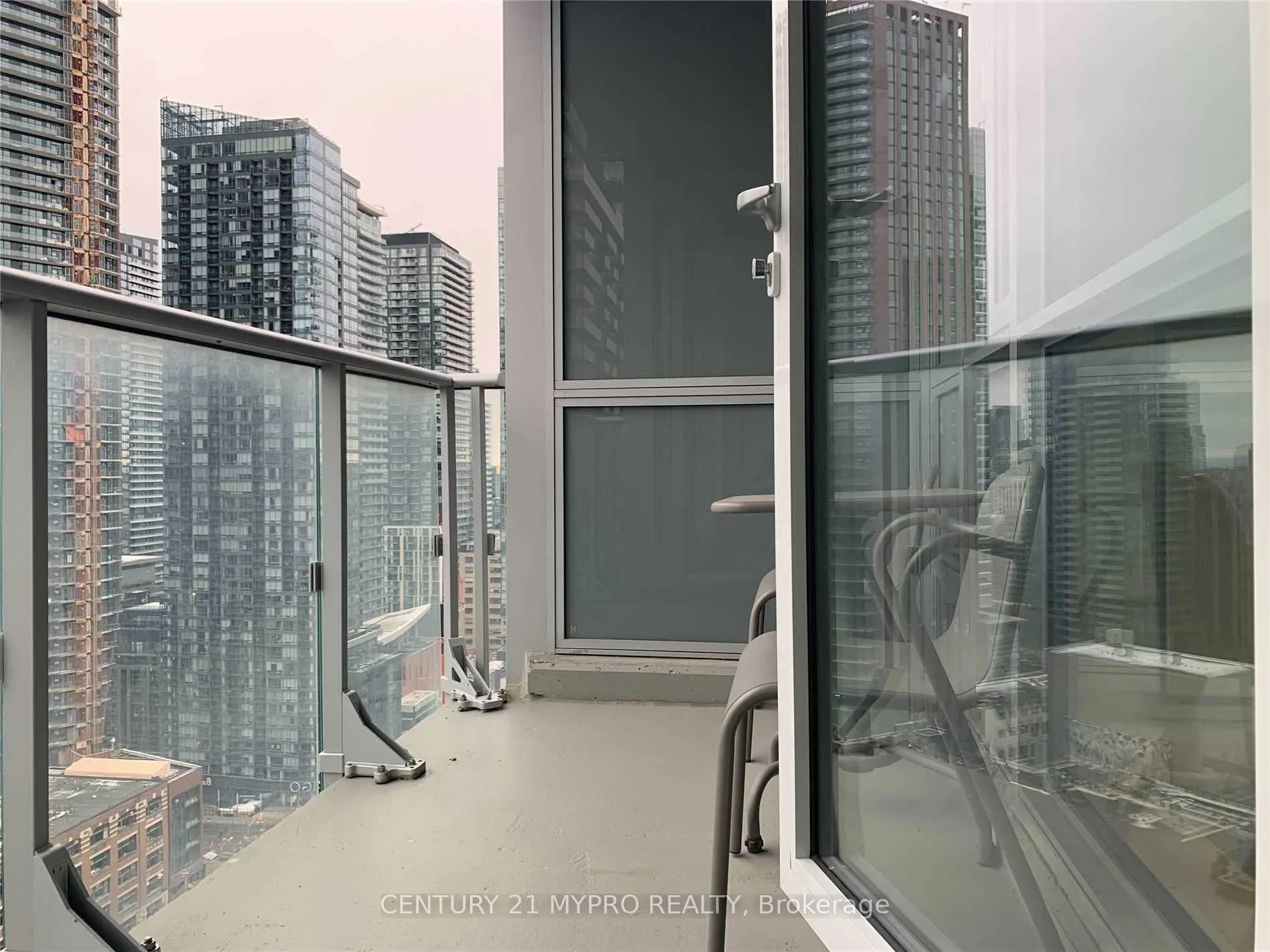 Photo 18 of Unit 2306, 30 Nelson Street, Toronto, Bay Street Corridor — HOMEH