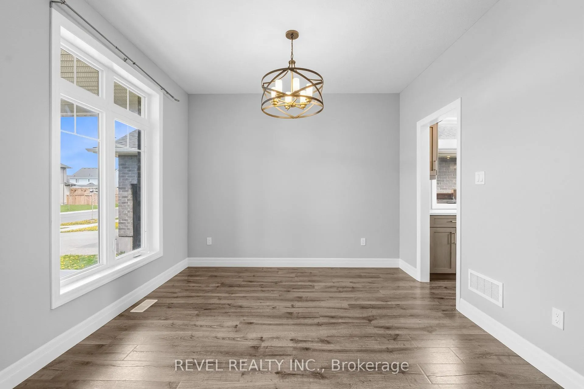 Photo 6 of 39 Muirfield Drive, St. Thomas — HOMEH