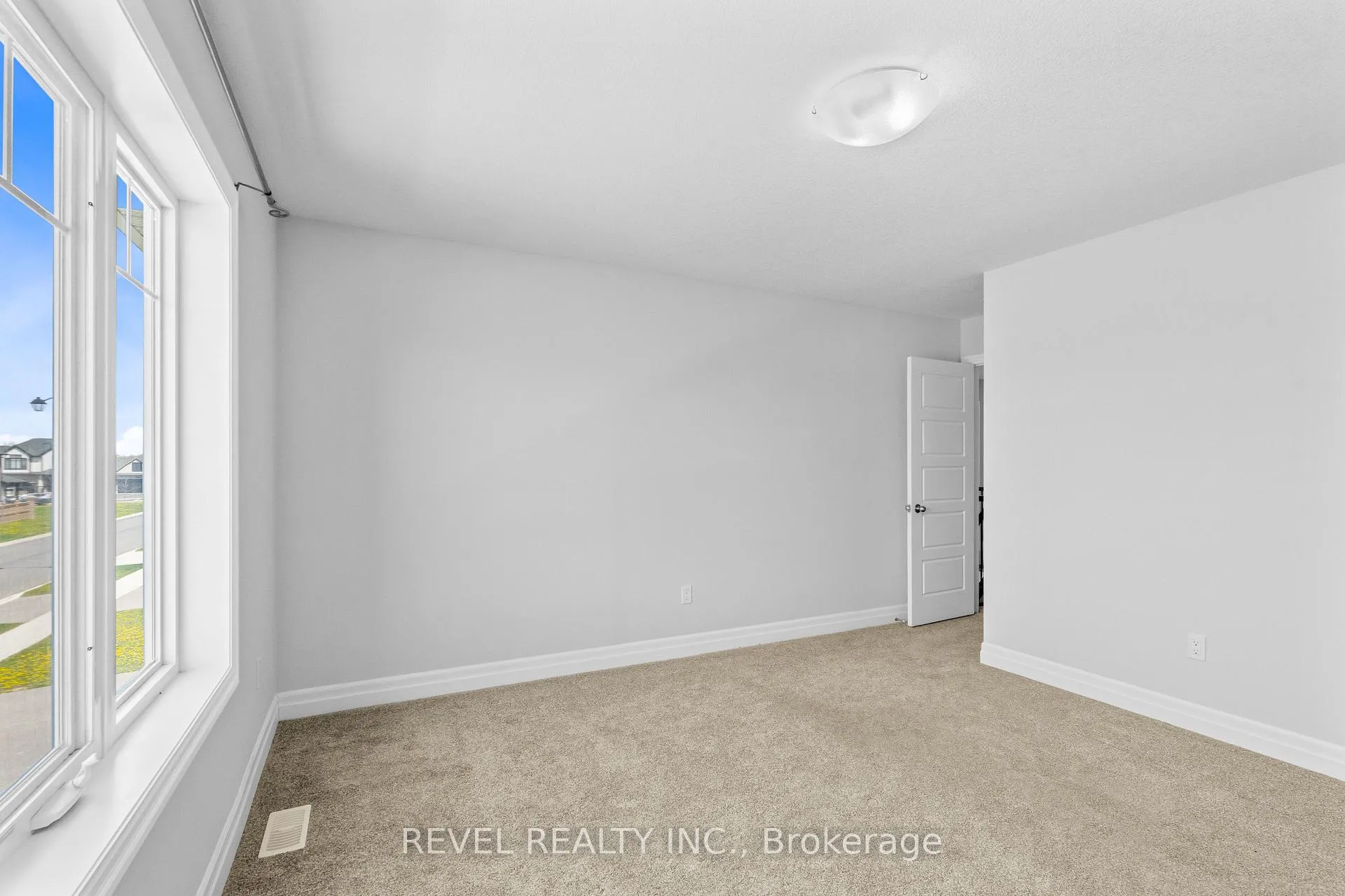 Photo 22 of 39 Muirfield Drive, St. Thomas — HOMEH
