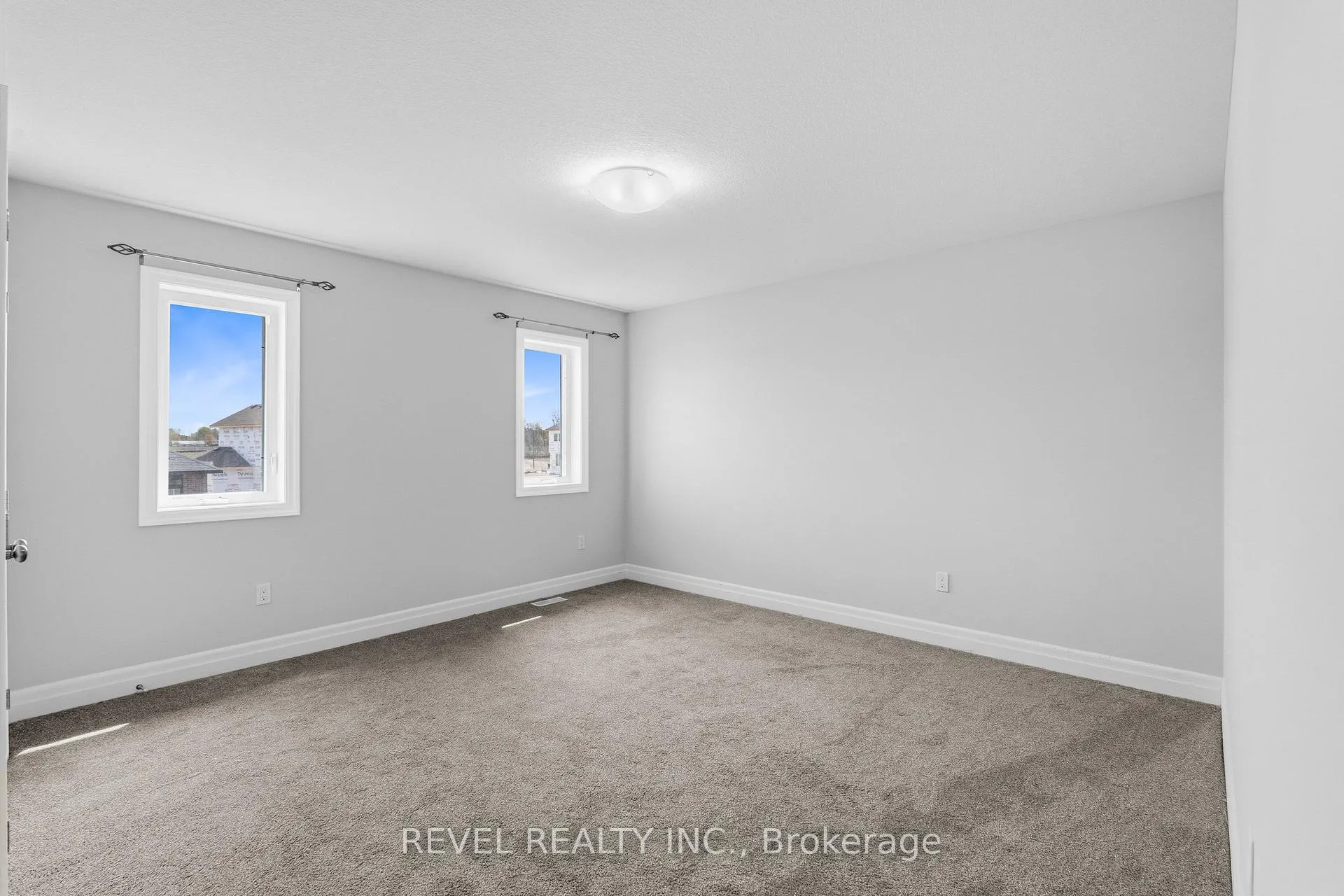 Photo 23 of 39 Muirfield Drive, St. Thomas — HOMEH