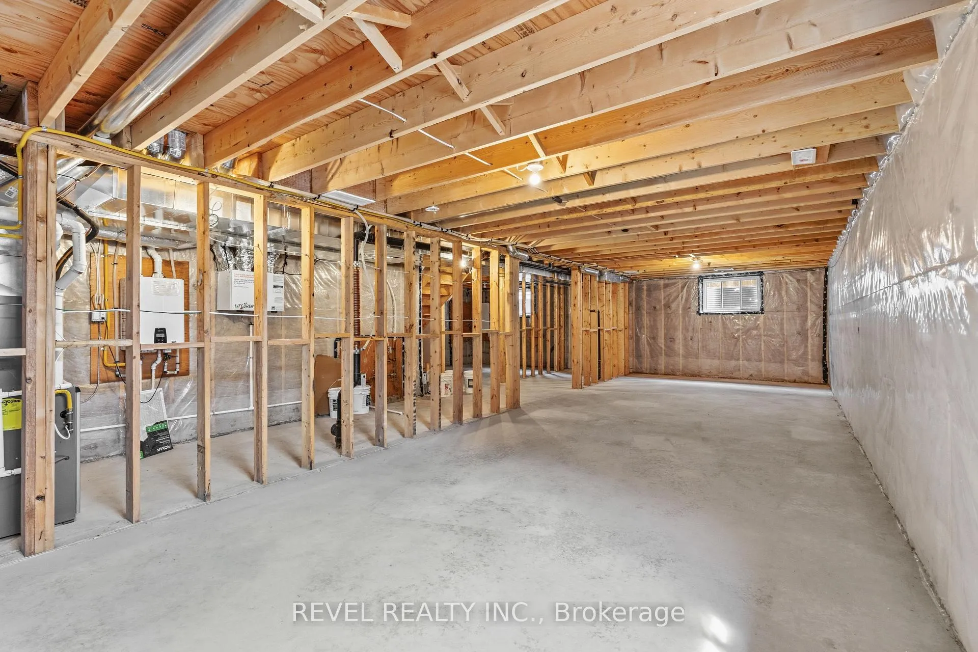 Photo 31 of 39 Muirfield Drive, St. Thomas — HOMEH