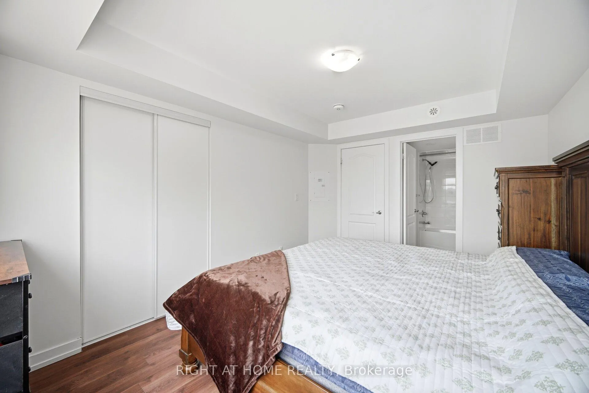 Photo 21 of Unit 702, 60 Dunsheath Way, Markham, Cornell — HOMEH
