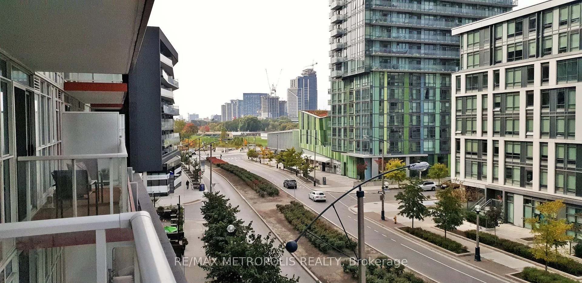 Photo 12 of Unit 516, 85 Queens Wharf Road, Toronto, Waterfront Communities — HOMEH