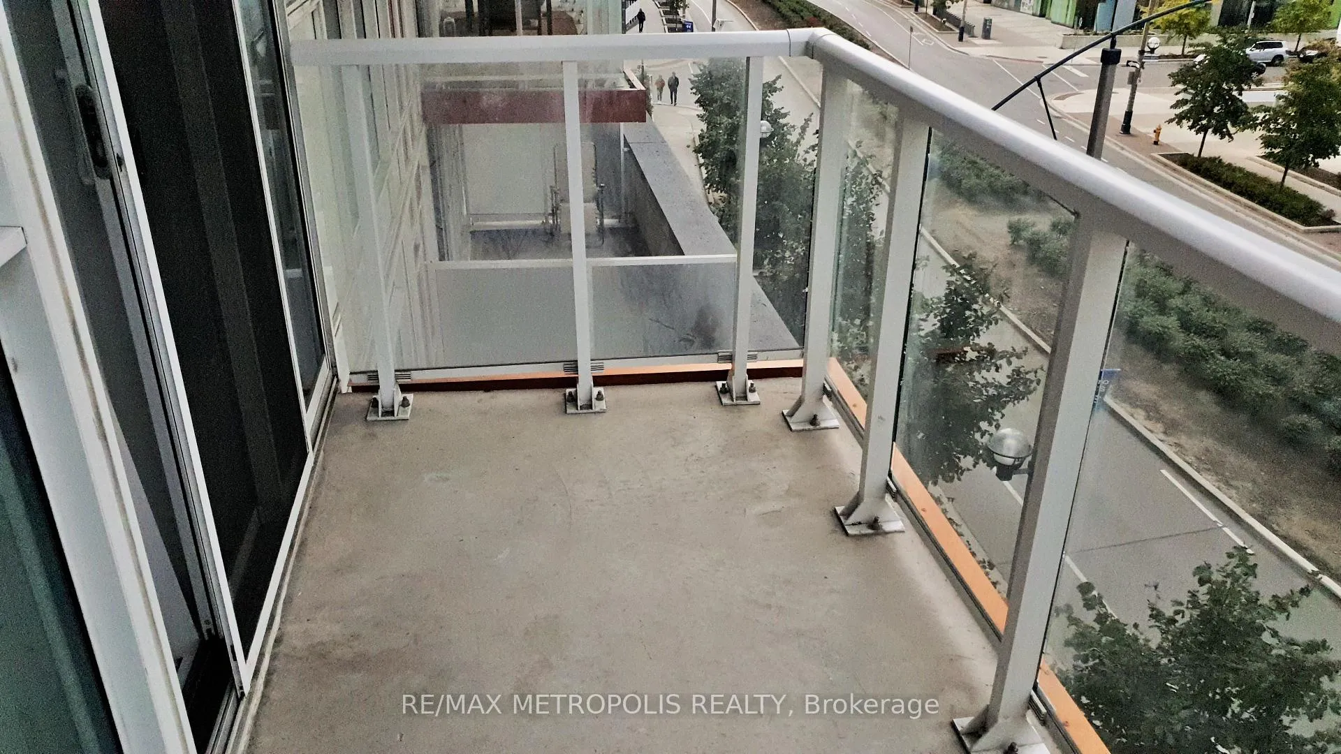 Photo 14 of Unit 516, 85 Queens Wharf Road, Toronto, Waterfront Communities — HOMEH