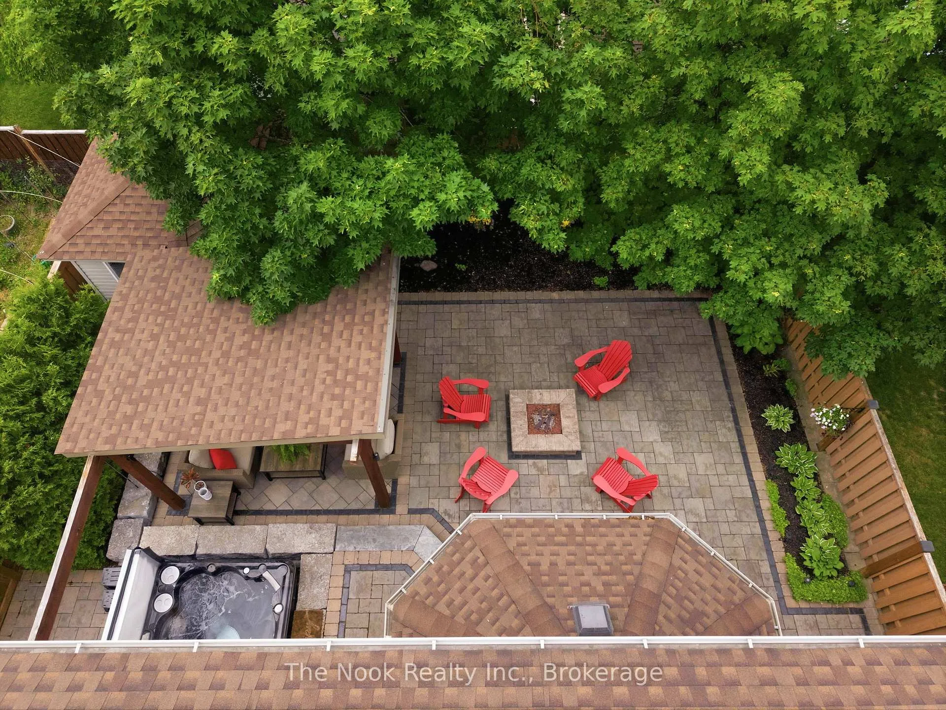 Photo 3 of 729 Sundance Circle, Oshawa, Northglen — HOMEH