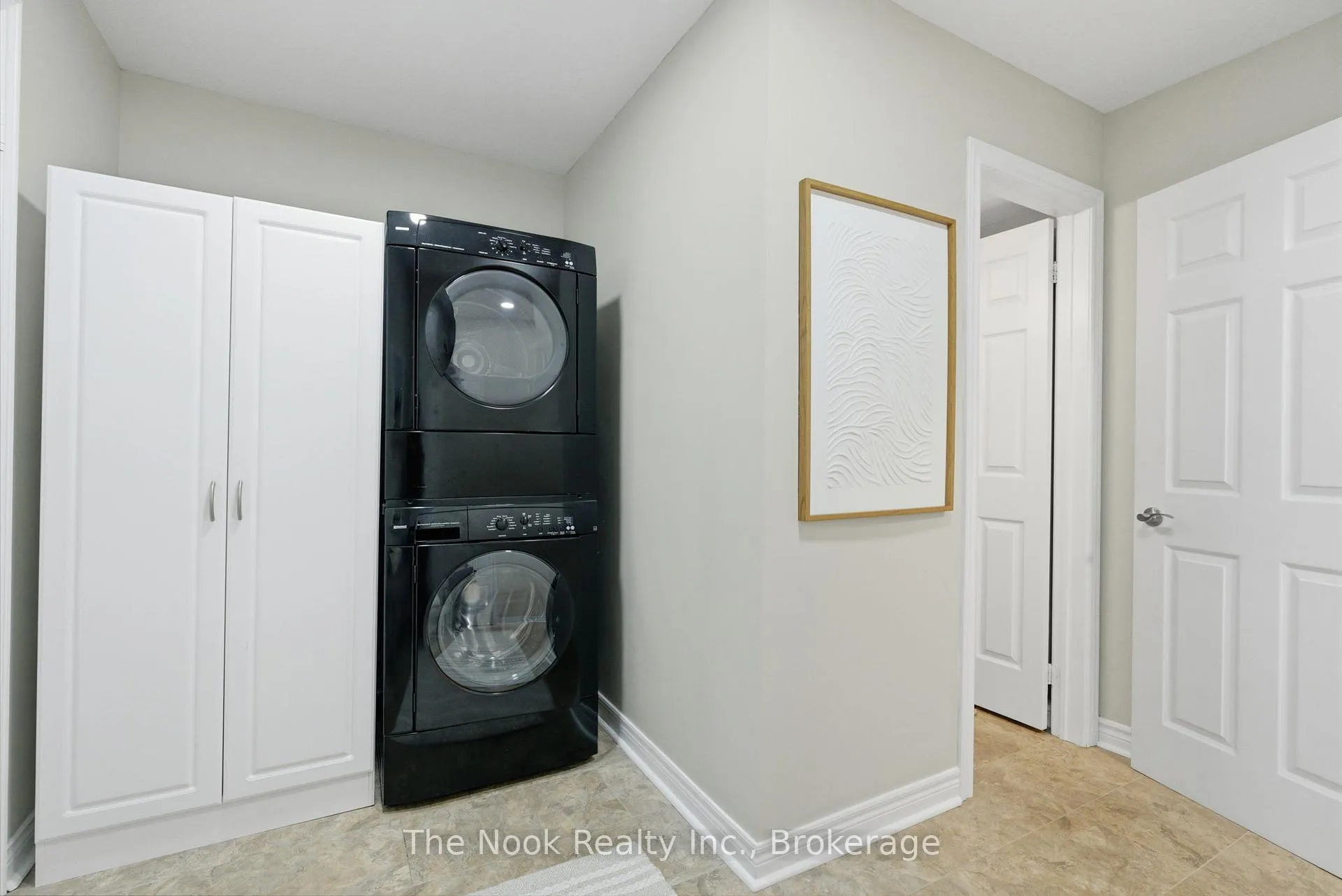 Photo 17 of 729 Sundance Circle, Oshawa, Northglen — HOMEH
