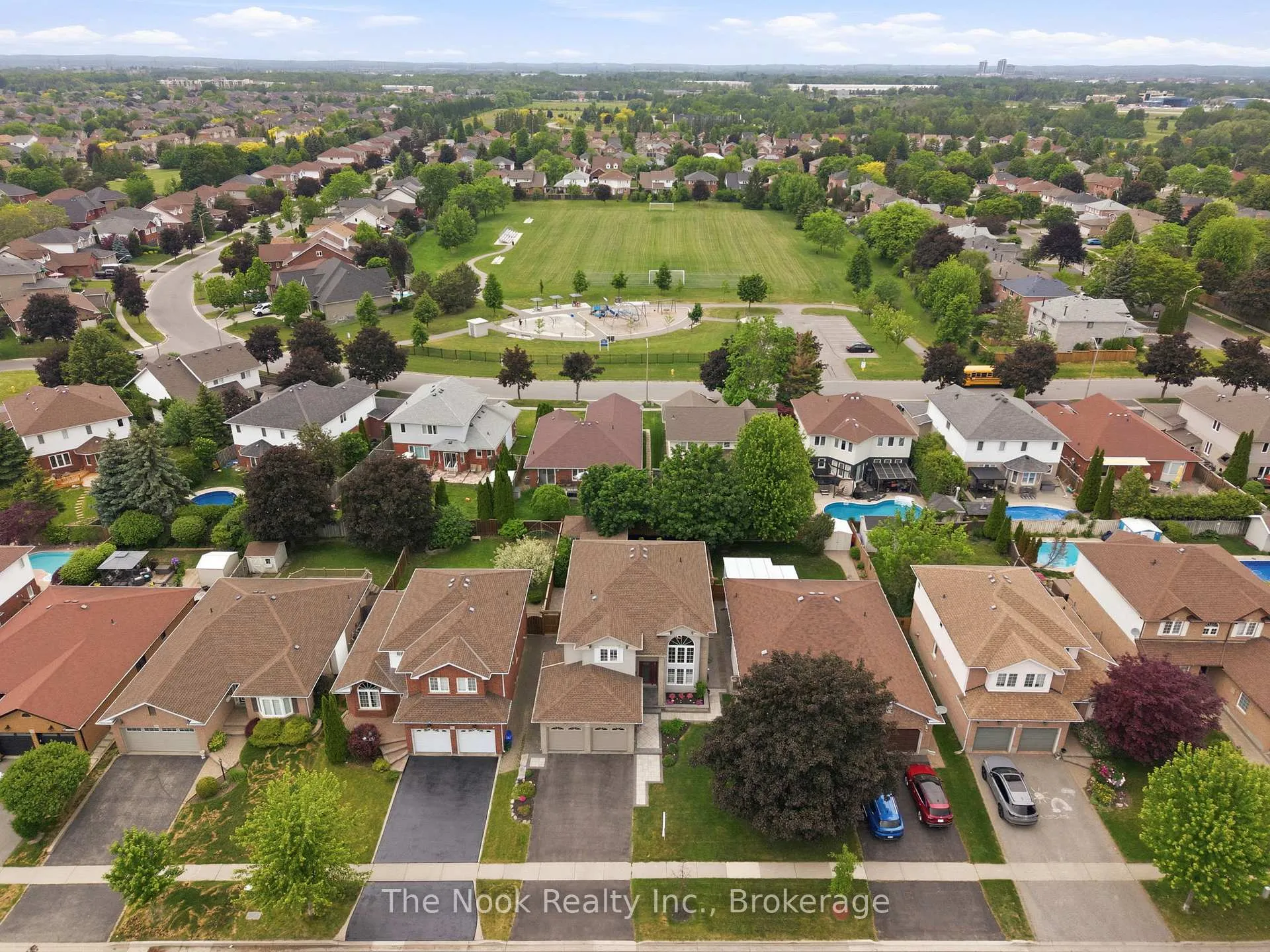 Photo 47 of 729 Sundance Circle, Oshawa, Northglen — HOMEH
