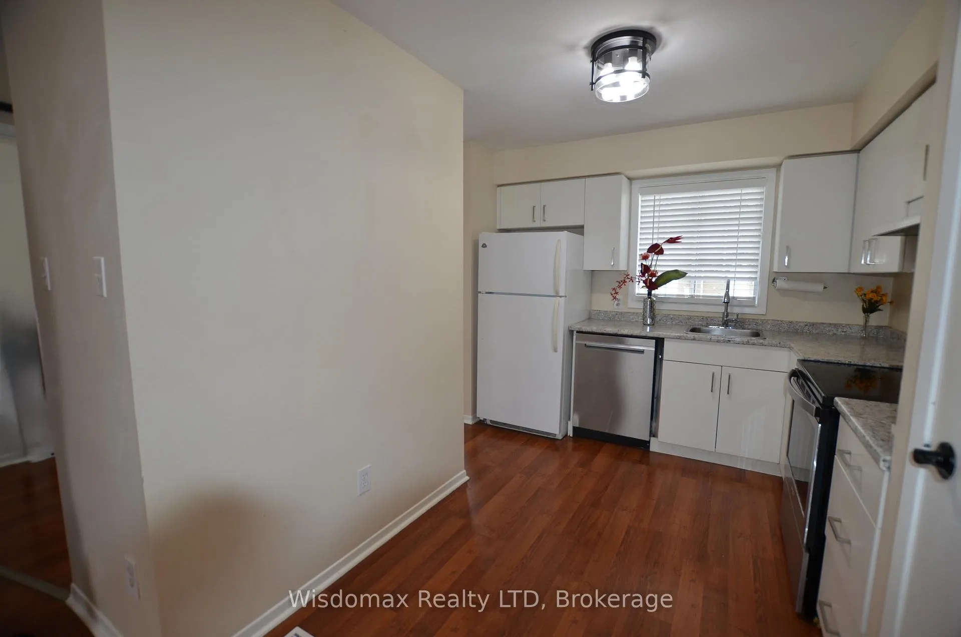 Photo 6 of Unit 115, 8141 Coventry Road, Niagara Falls, West Wood — HOMEH