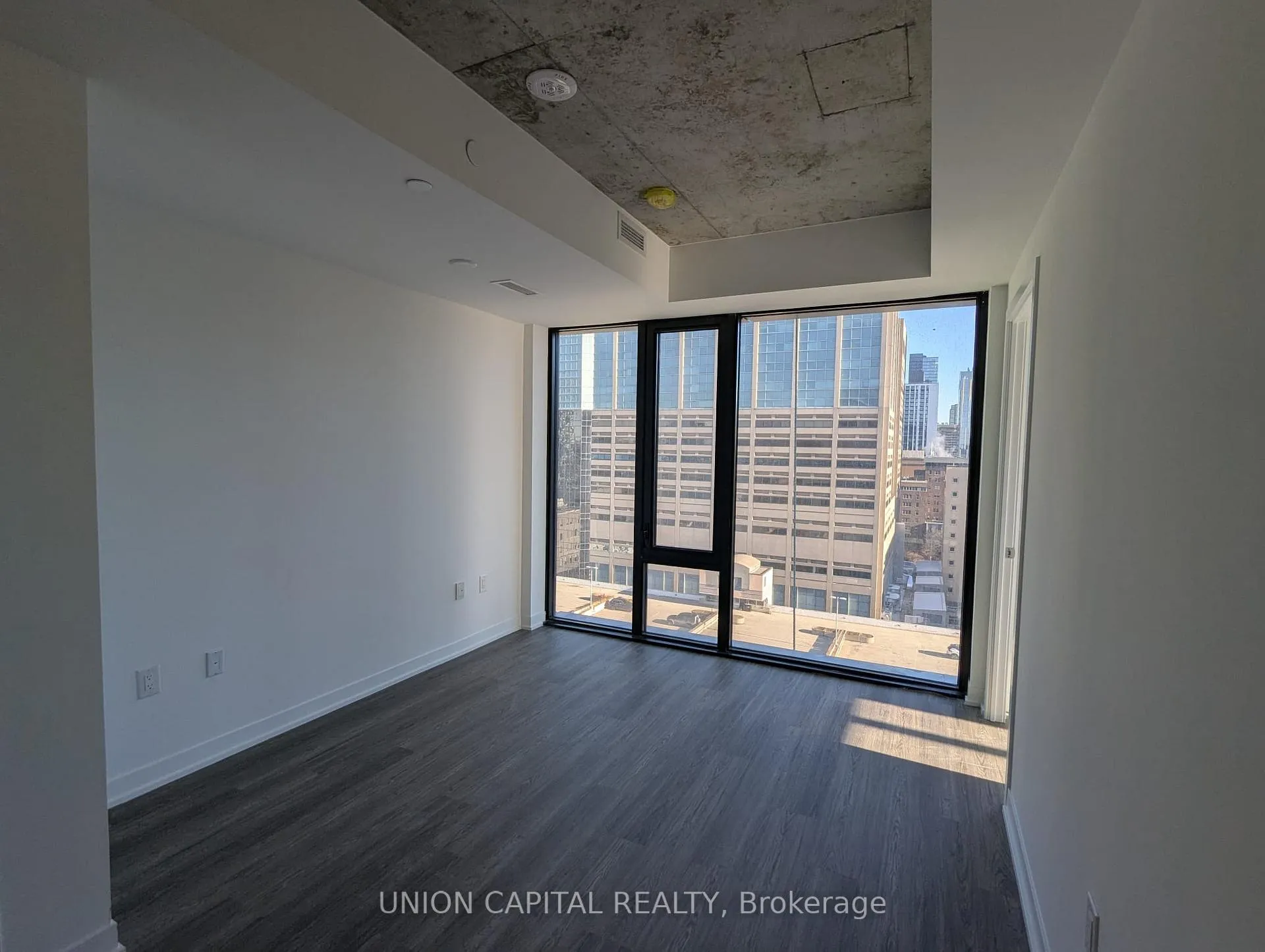 Photo 4 of Unit 1410, 195 McCaul Street, Toronto, Kensington-Chinatown — HOMEH