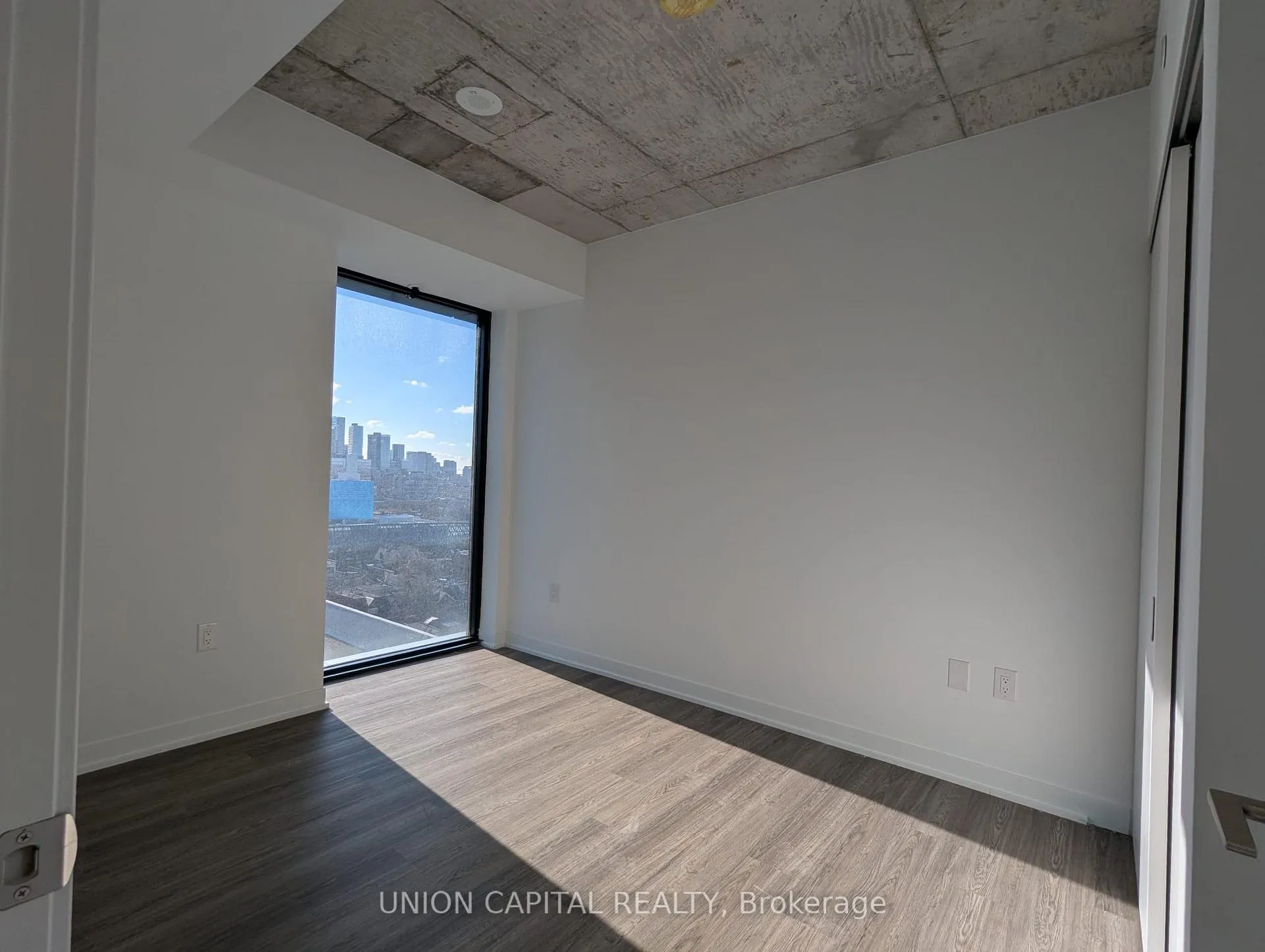 Photo 5 of Unit 1410, 195 McCaul Street, Toronto, Kensington-Chinatown — HOMEH