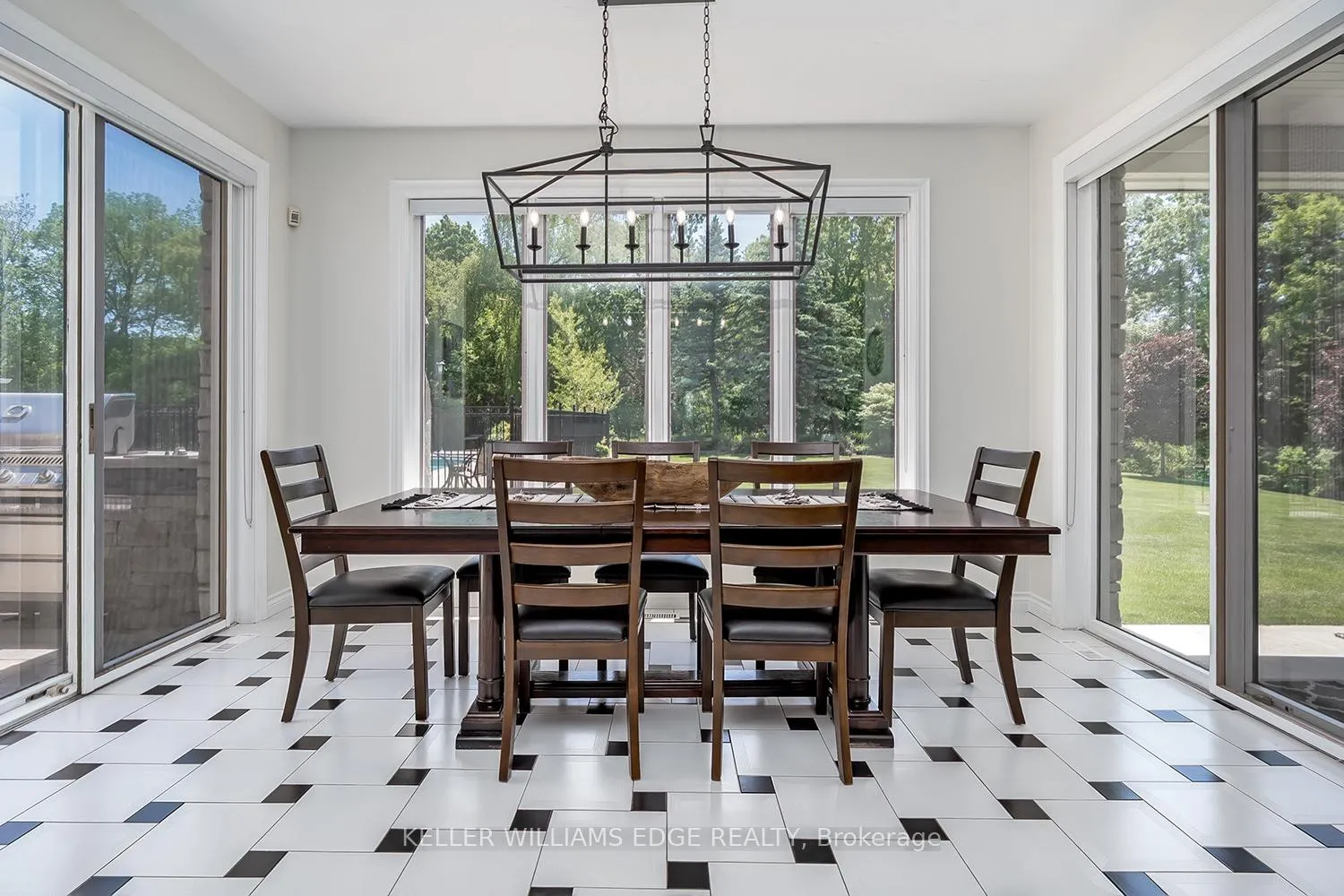 Photo 10 of 938 Governor's Road, Hamilton, Rural Dundas — HOMEH