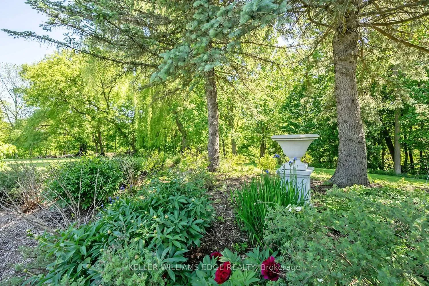 Photo 37 of 938 Governor's Road, Hamilton, Rural Dundas — HOMEH