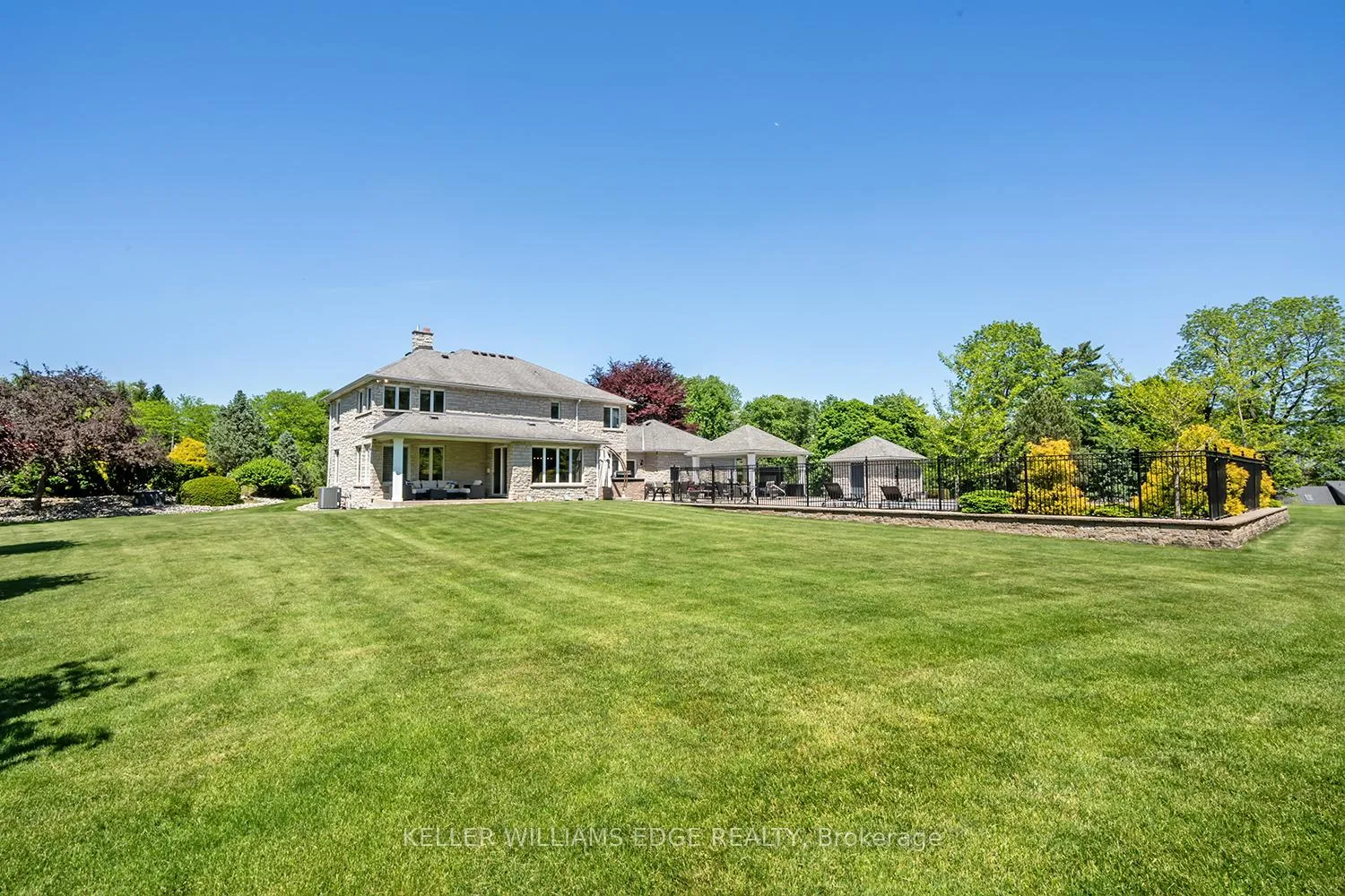 Photo 38 of 938 Governor's Road, Hamilton, Rural Dundas — HOMEH