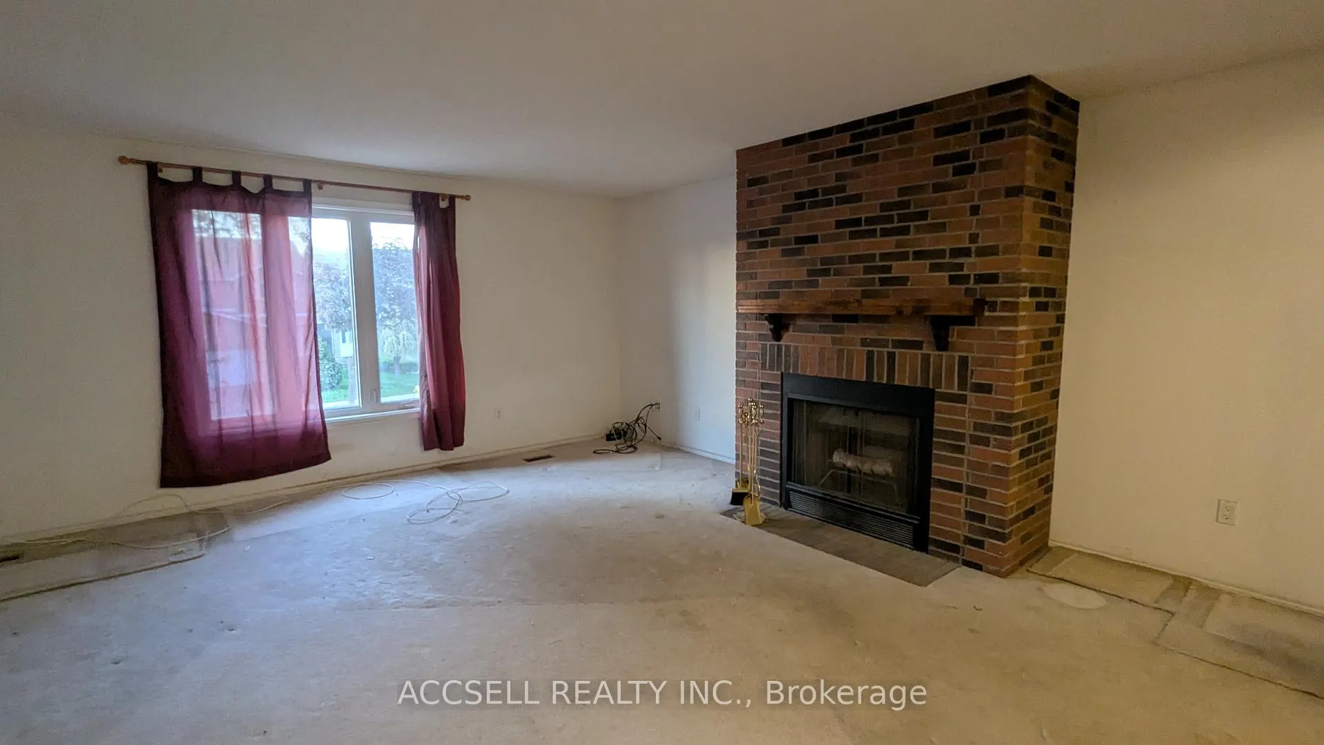 Photo 5 of 19 Joseph Aaron Boulevard, Vaughan, Brownridge — HOMEH