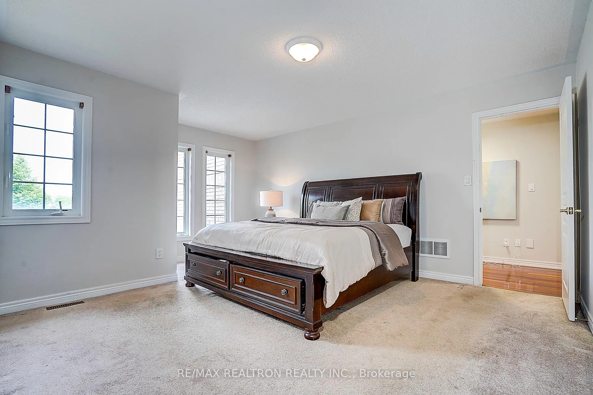 Photo 37 of 76 Boswell Road, Markham, Box Grove — HOMEH