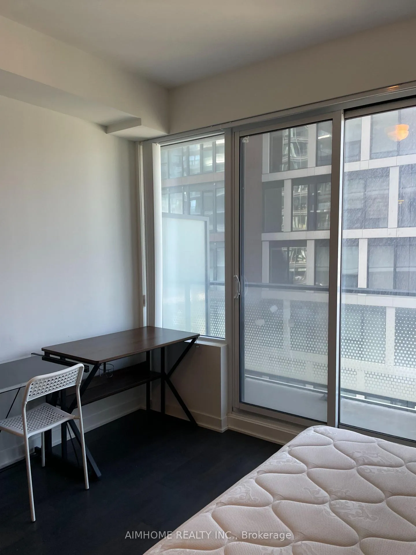 Photo 4 of Unit 2303, 115 Blue Jays Way, Toronto, Waterfront Communities — HOMEH