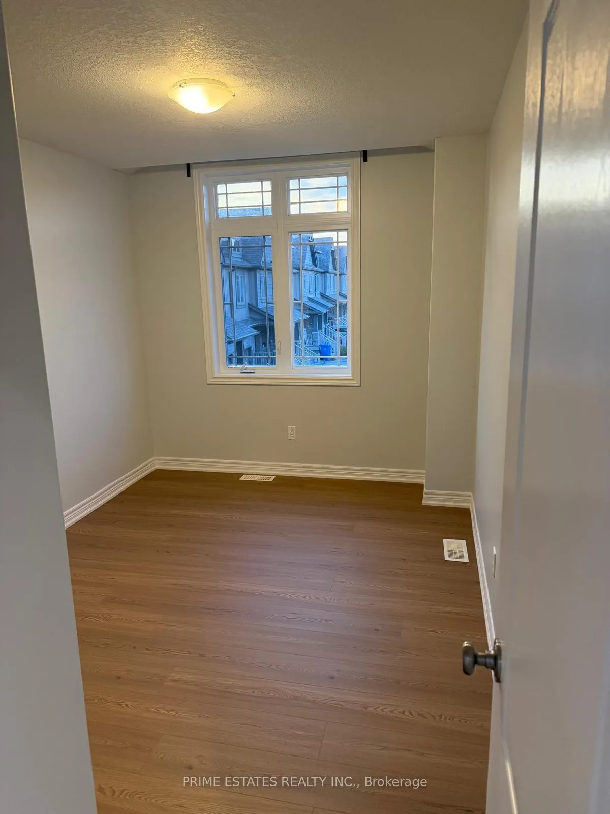 Photo 11 of Unit 8, 124 Parkinson Crescent, Orangeville — HOMEH