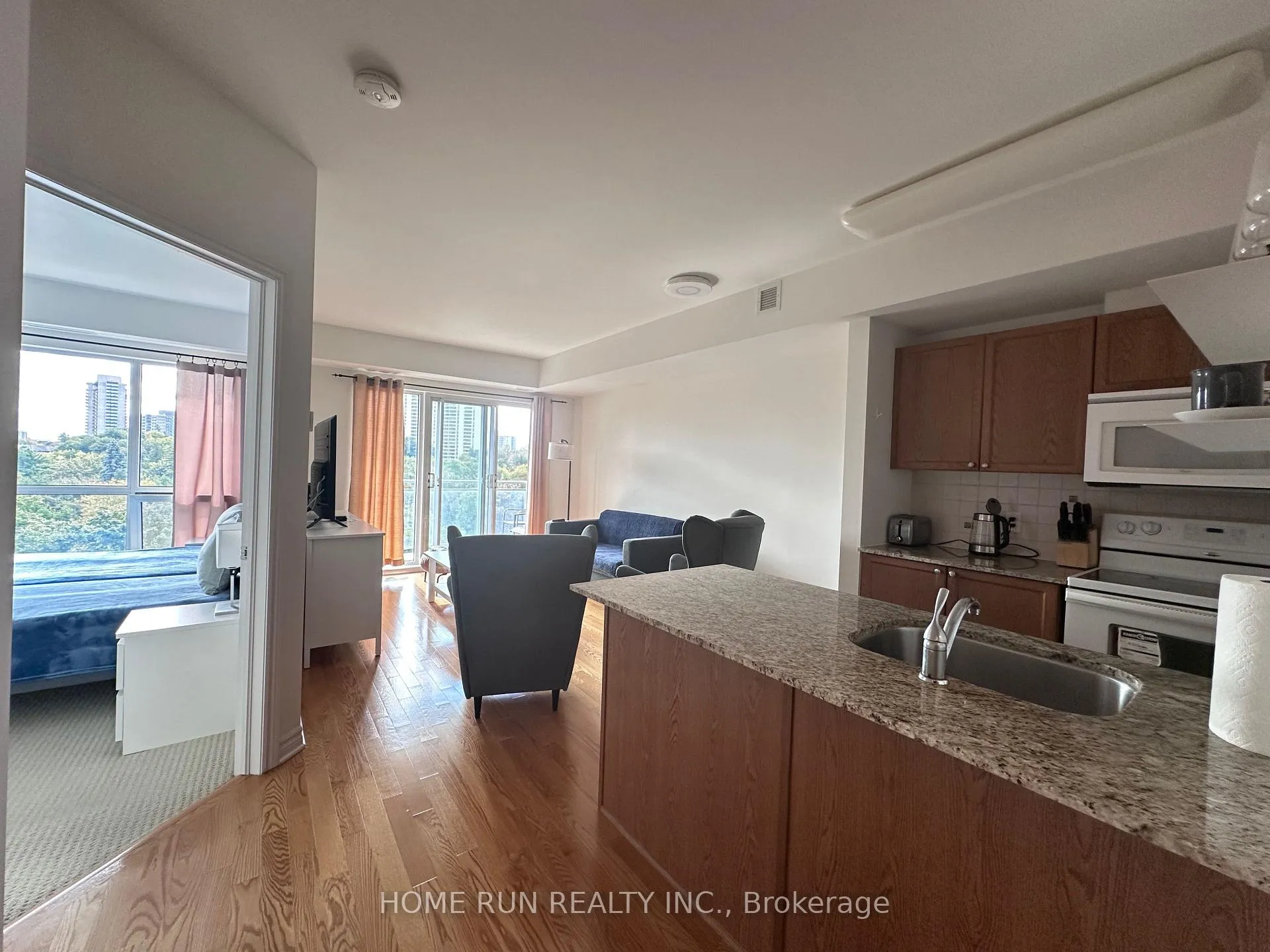 Photo 4 of Unit 601, 70 Landry Street, Ottawa, Vanier — HOMEH