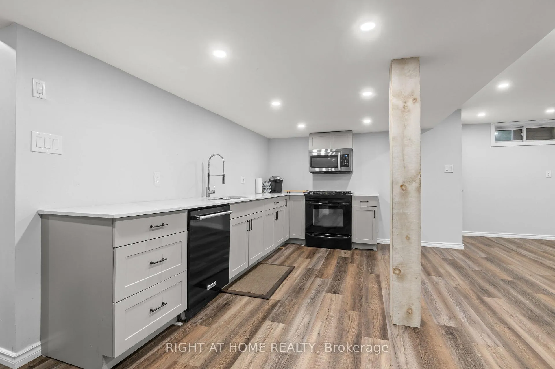 Photo 16 of 17 Alanavale Road, Caledon, Caledon Village — HOMEH