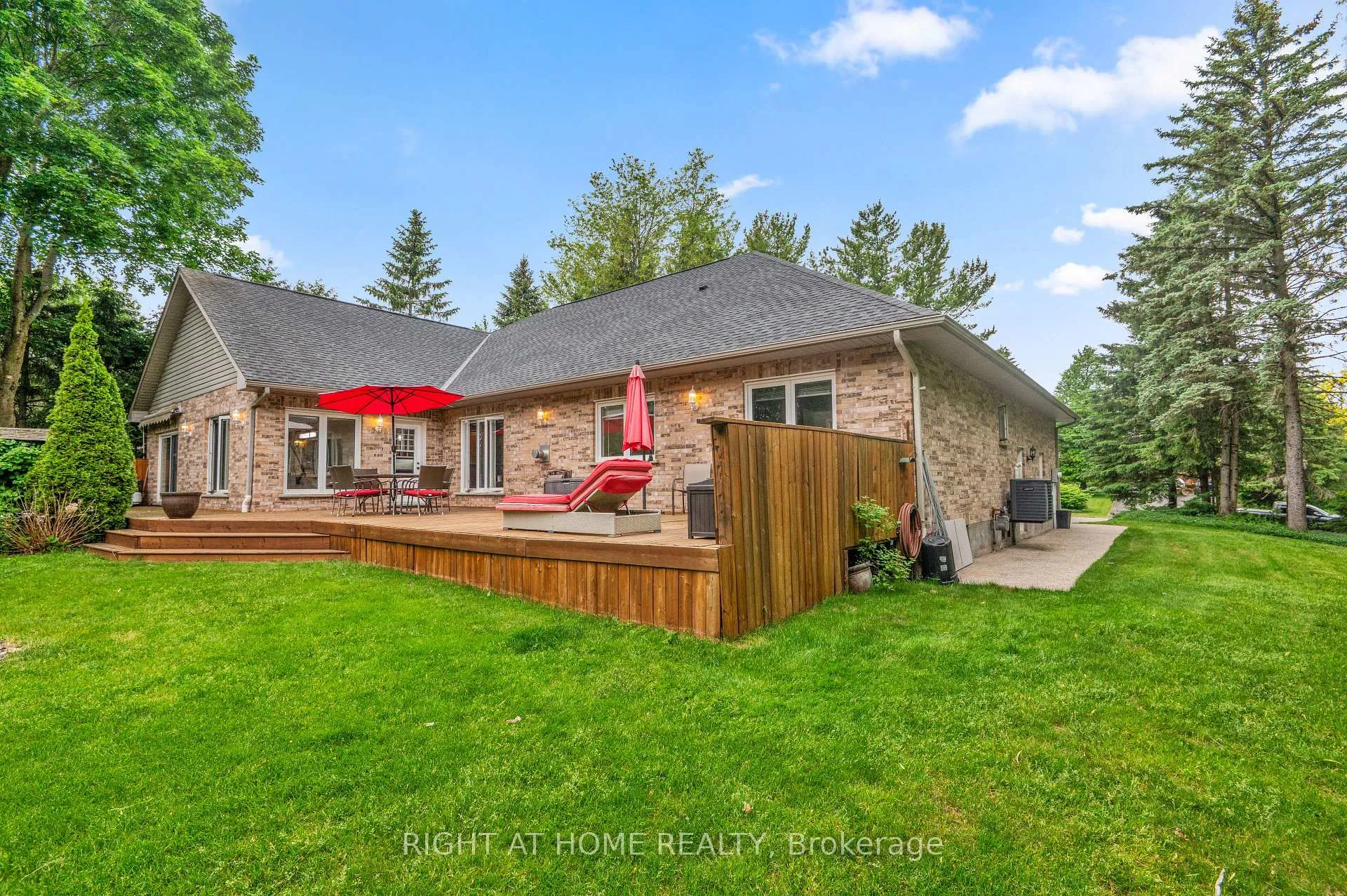 Photo 25 of 17 Alanavale Road, Caledon, Caledon Village — HOMEH