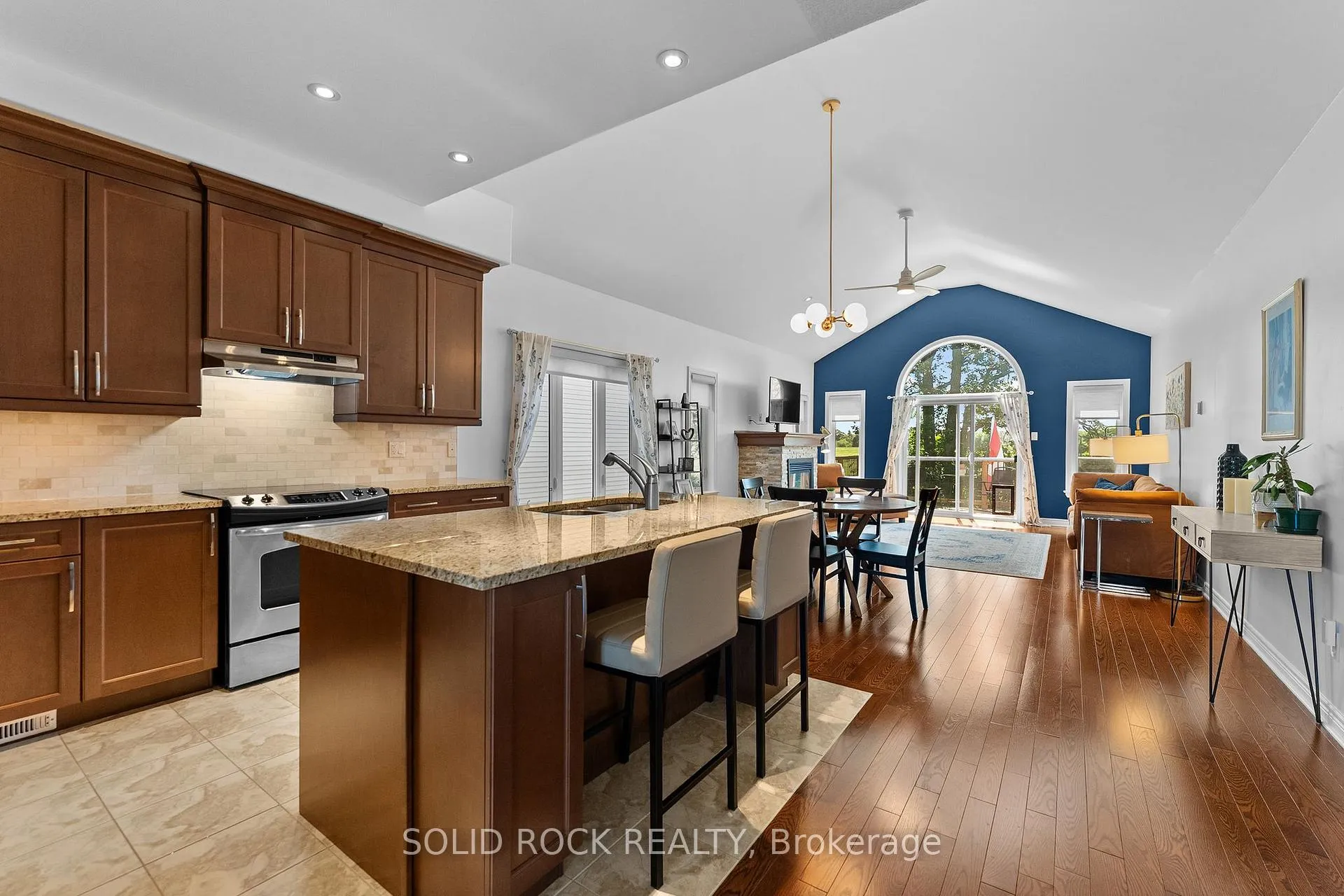 Photo 15 of 37 Dulmage Crescent, Carleton Place — HOMEH