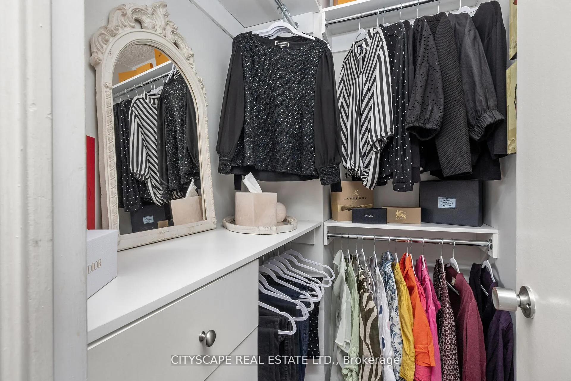 Photo 18 of Unit 810, 1 Royal Orchard Boulevard, Markham, Royal Orchard — HOMEH