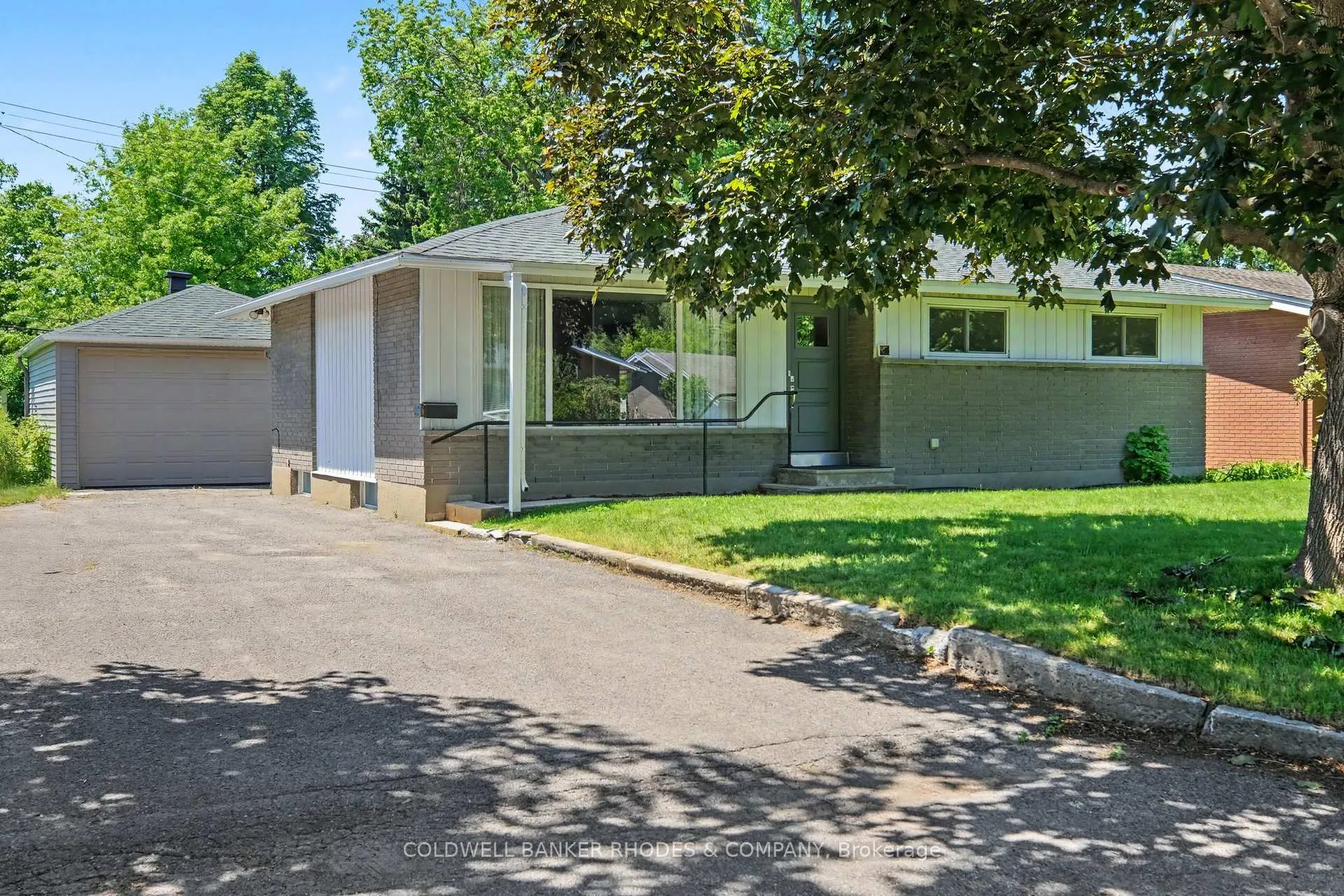 Photo 1 of 1172 Parkway Drive, Ottawa, Parkway Park — HOMEH