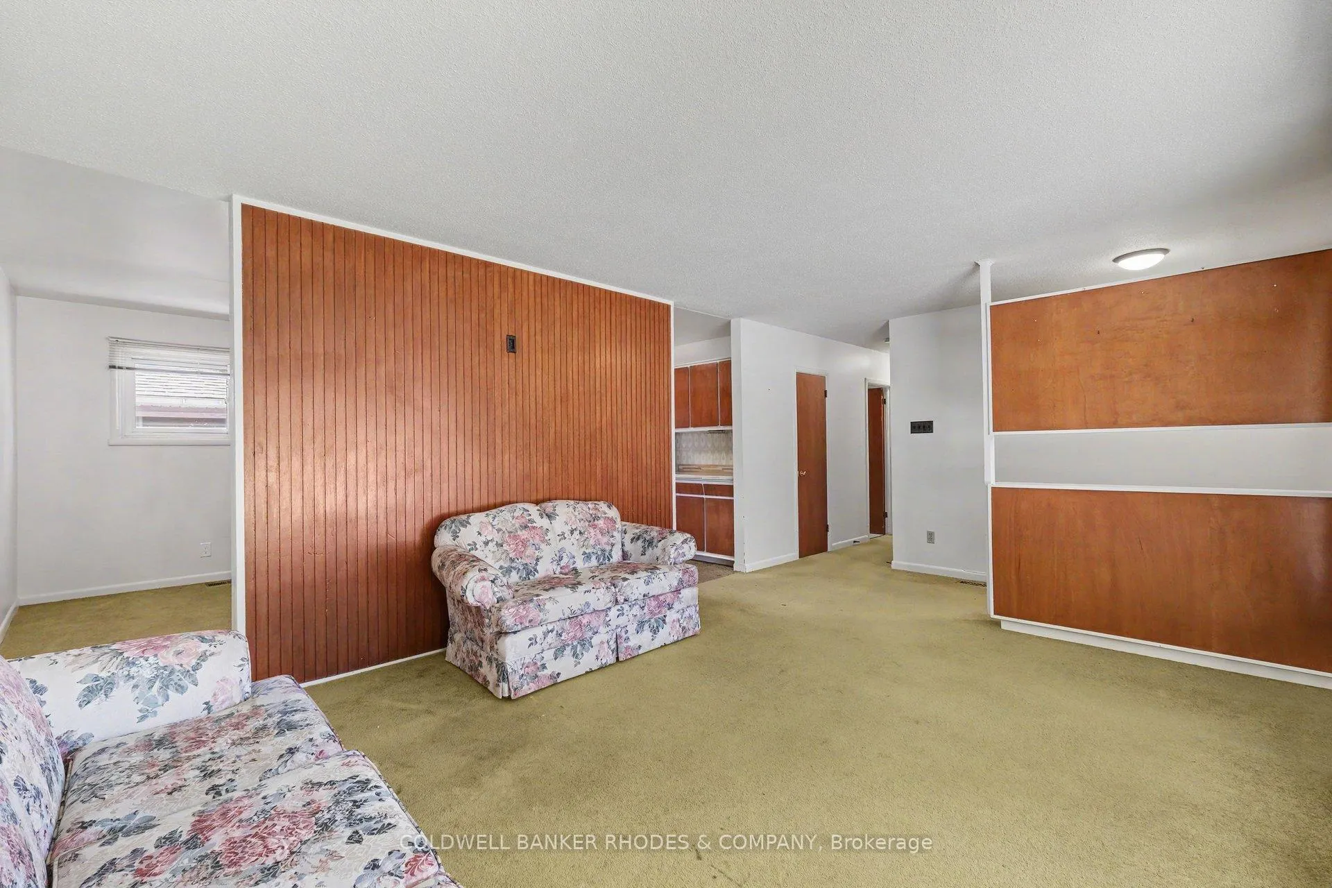 Photo 4 of 1172 Parkway Drive, Ottawa, Parkway Park — HOMEH