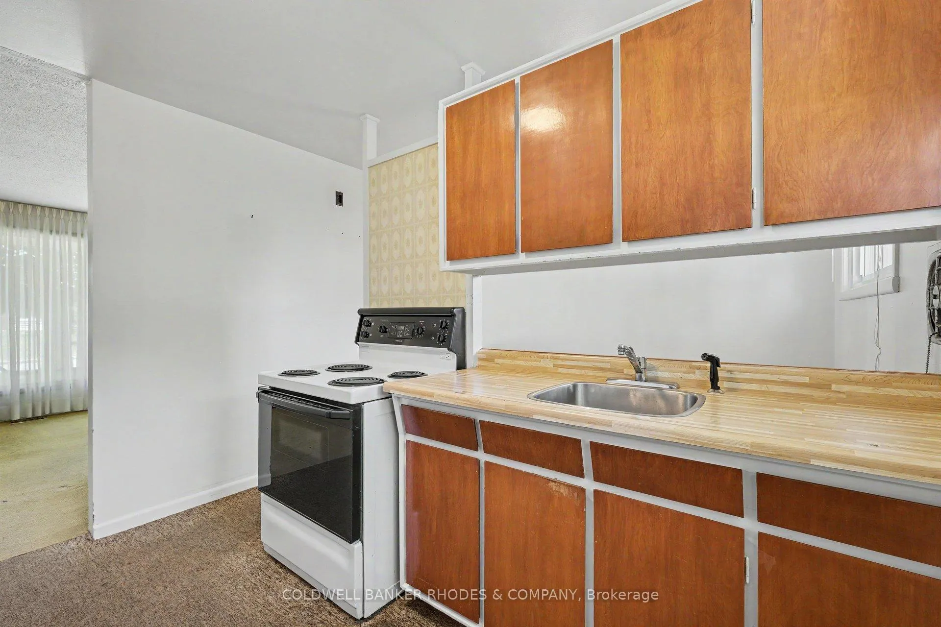 Photo 12 of 1172 Parkway Drive, Ottawa, Parkway Park — HOMEH
