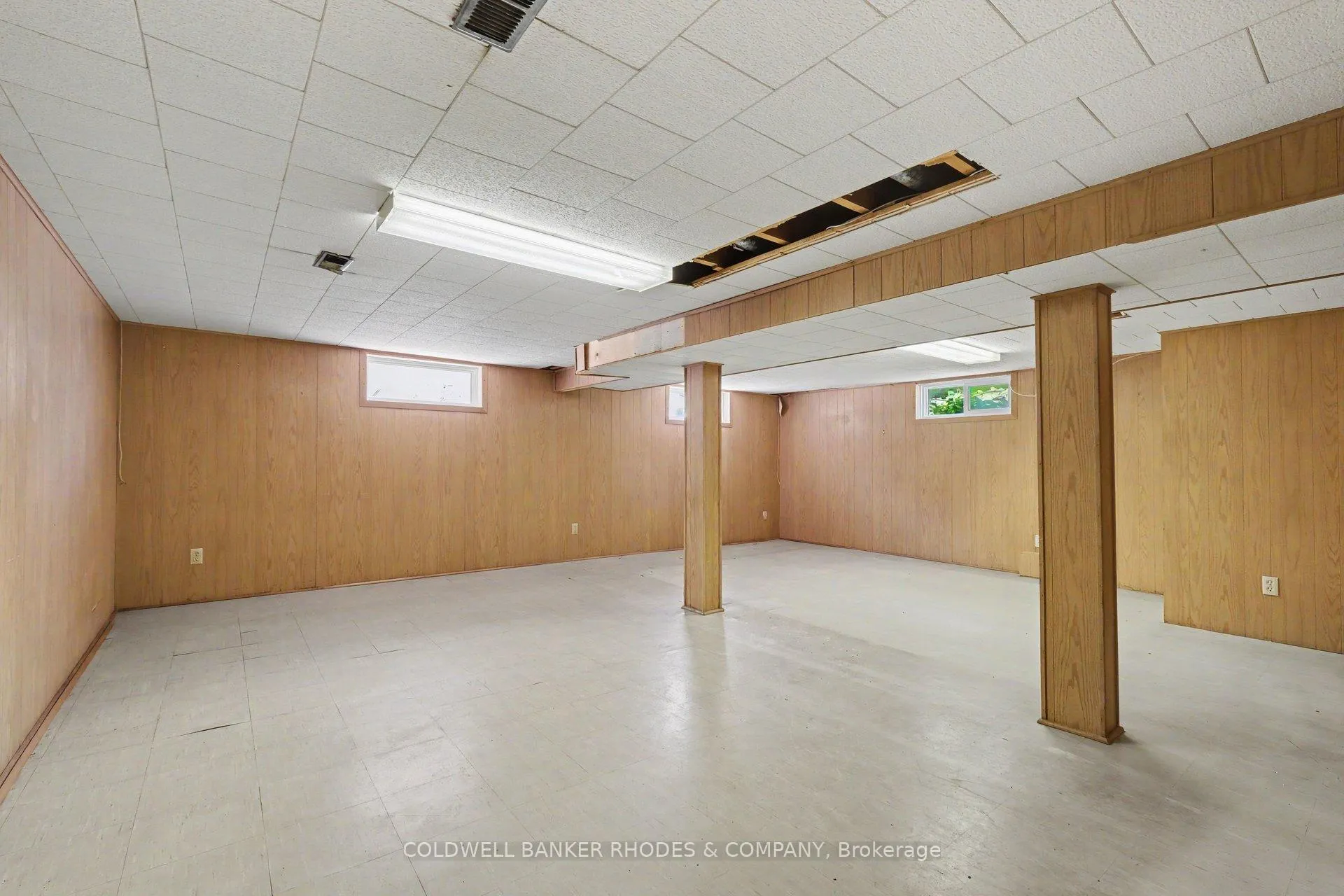 Photo 22 of 1172 Parkway Drive, Ottawa, Parkway Park — HOMEH