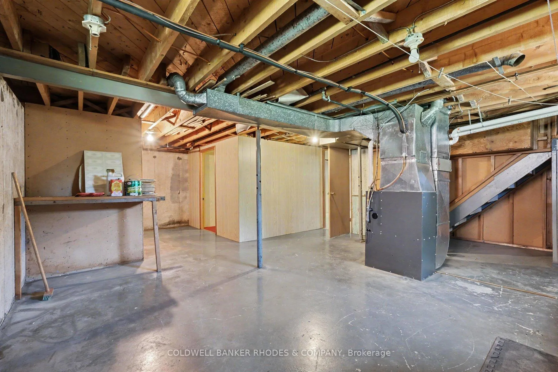 Photo 24 of 1172 Parkway Drive, Ottawa, Parkway Park — HOMEH