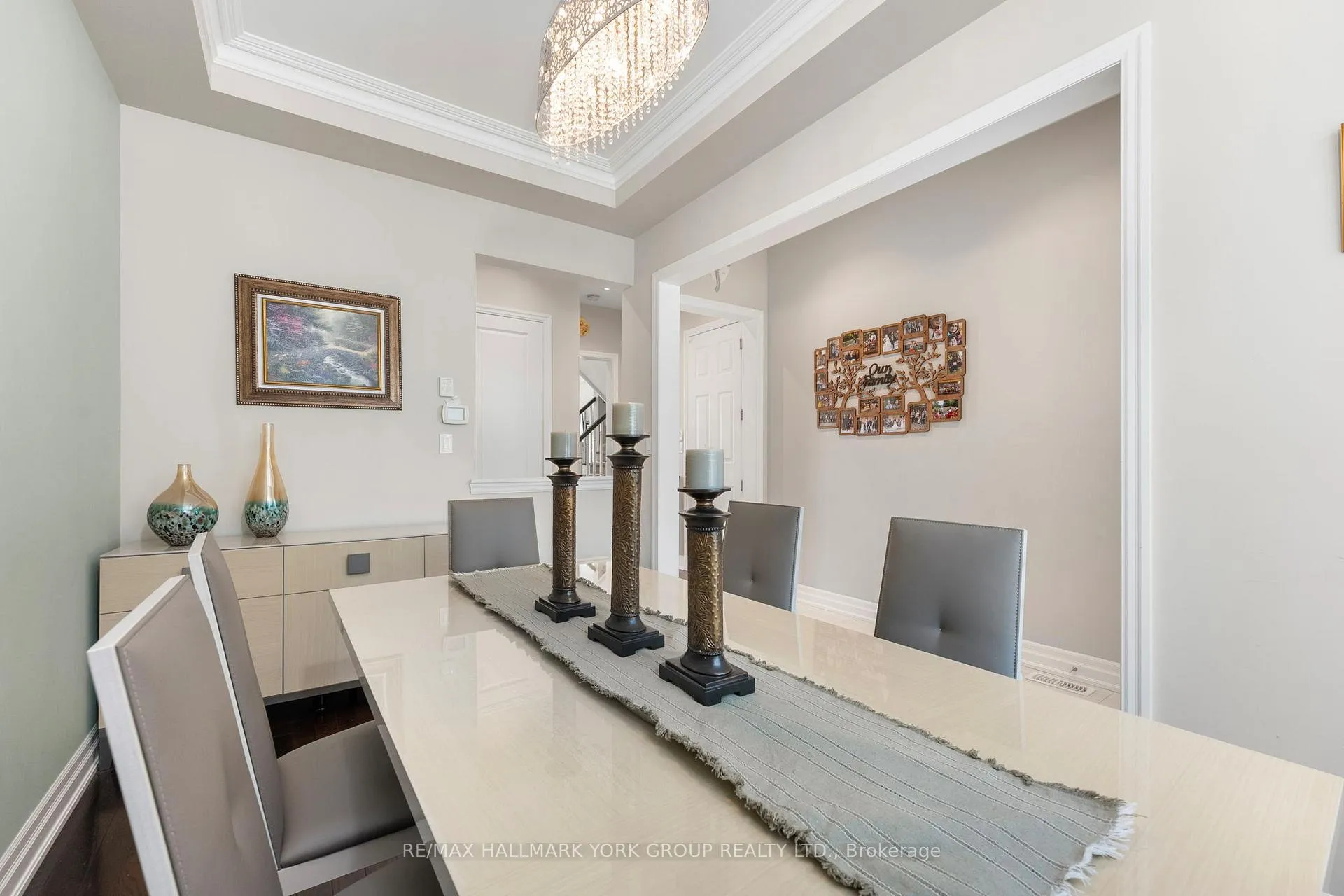 Photo 6 of 45 Robert Berry Crescent, King, King City — HOMEH