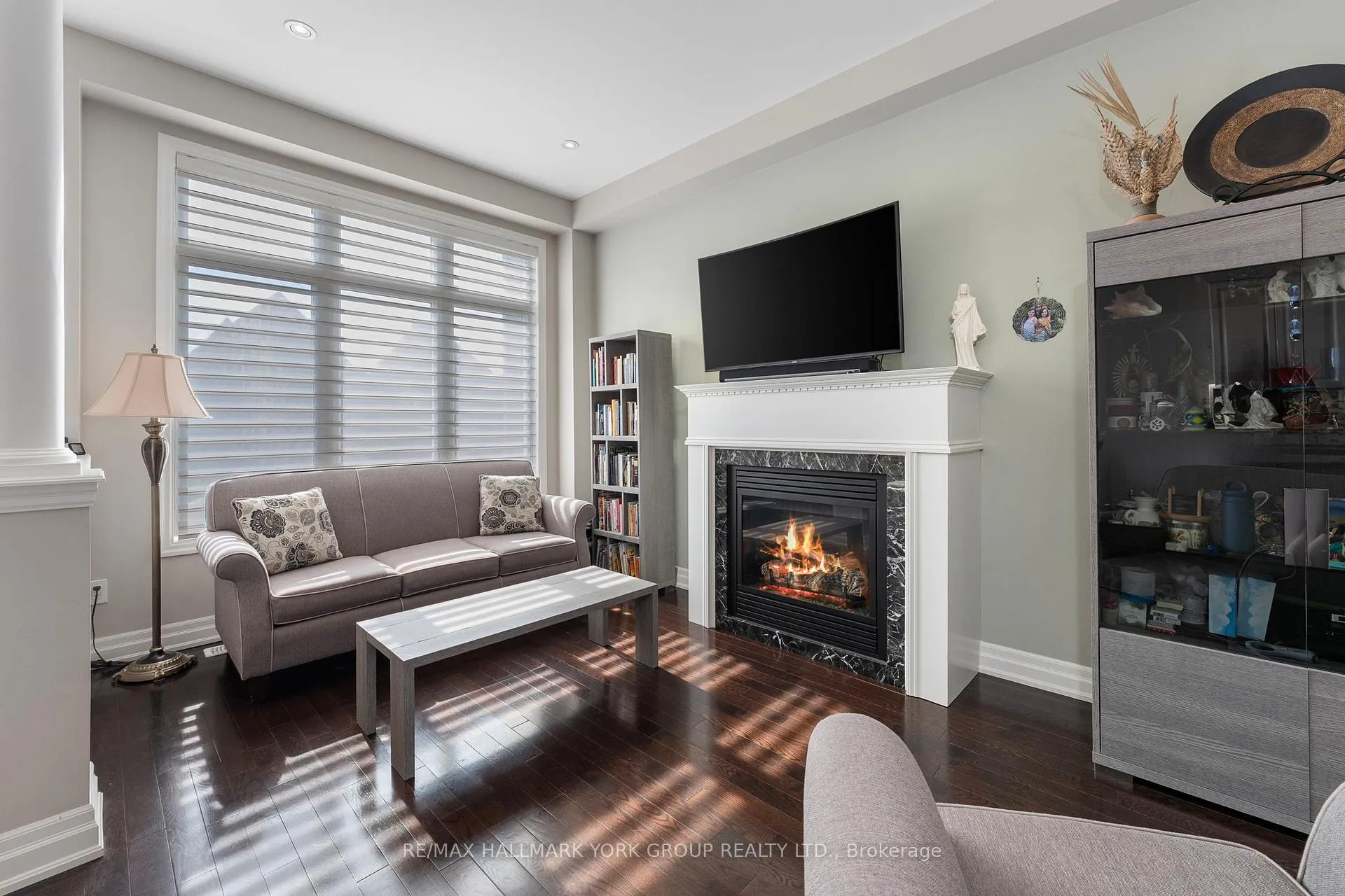 Photo 19 of 45 Robert Berry Crescent, King, King City — HOMEH