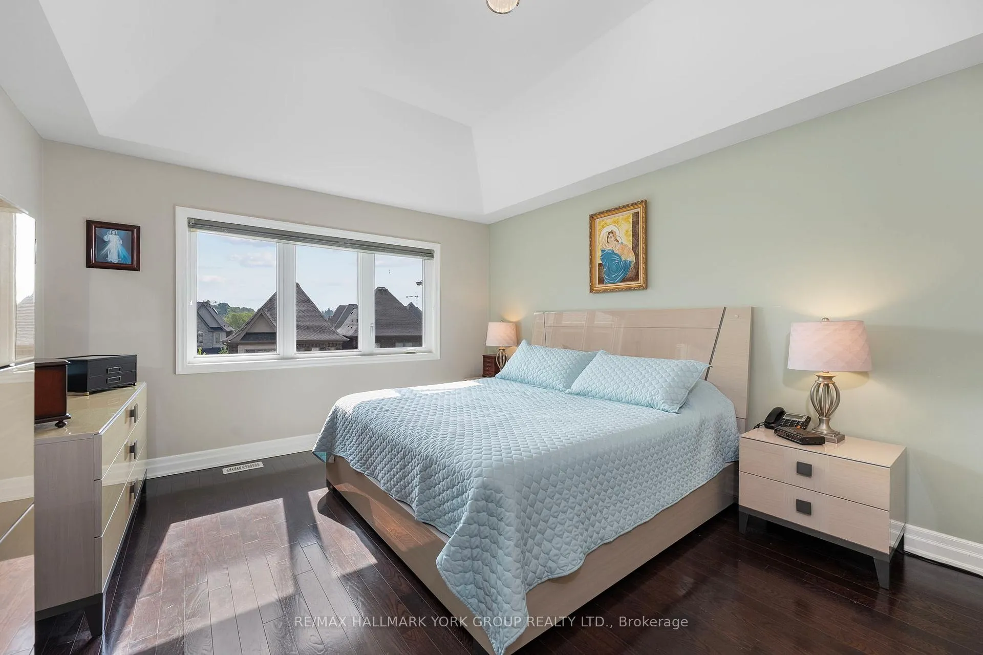 Photo 26 of 45 Robert Berry Crescent, King, King City — HOMEH