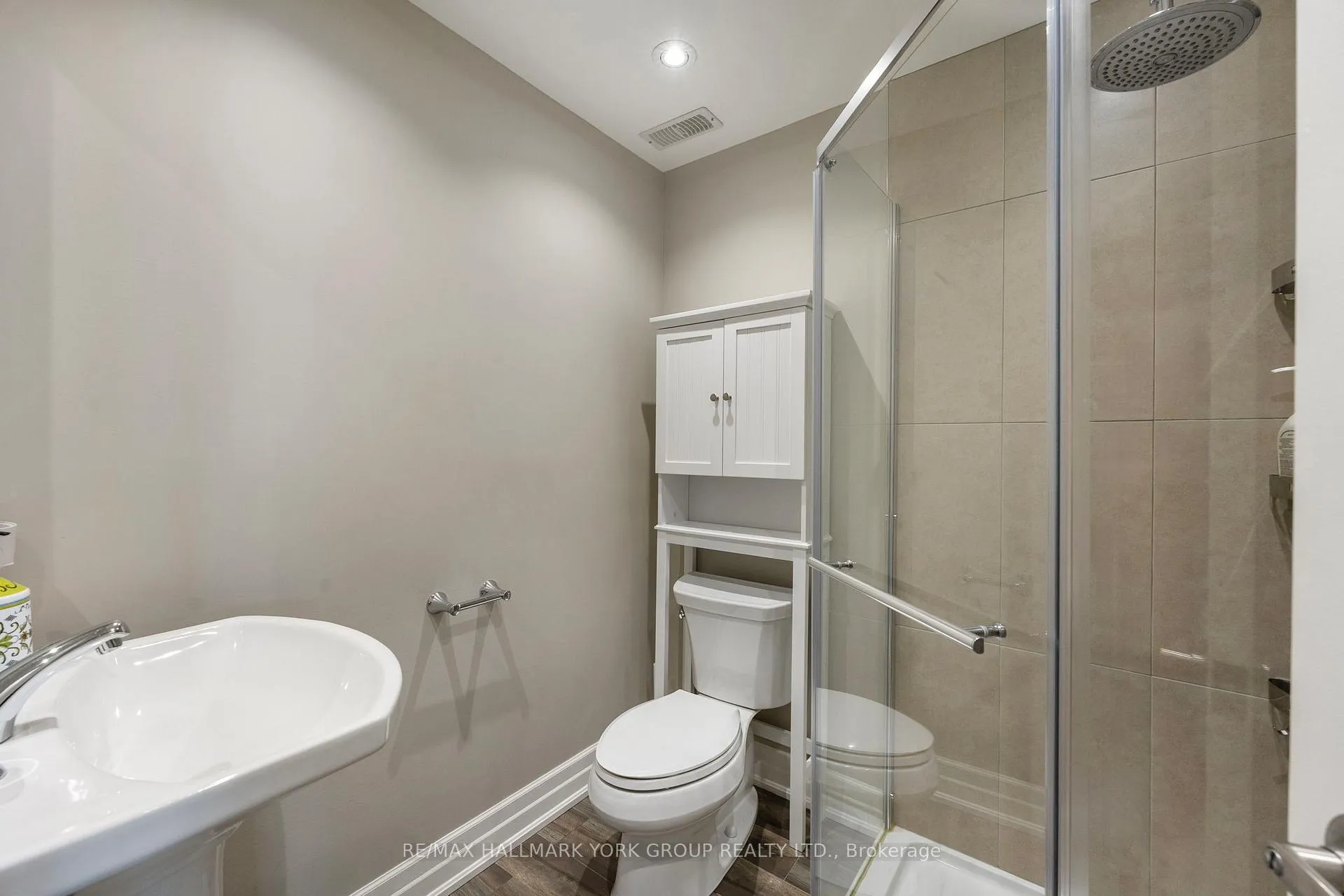 Photo 36 of 45 Robert Berry Crescent, King, King City — HOMEH