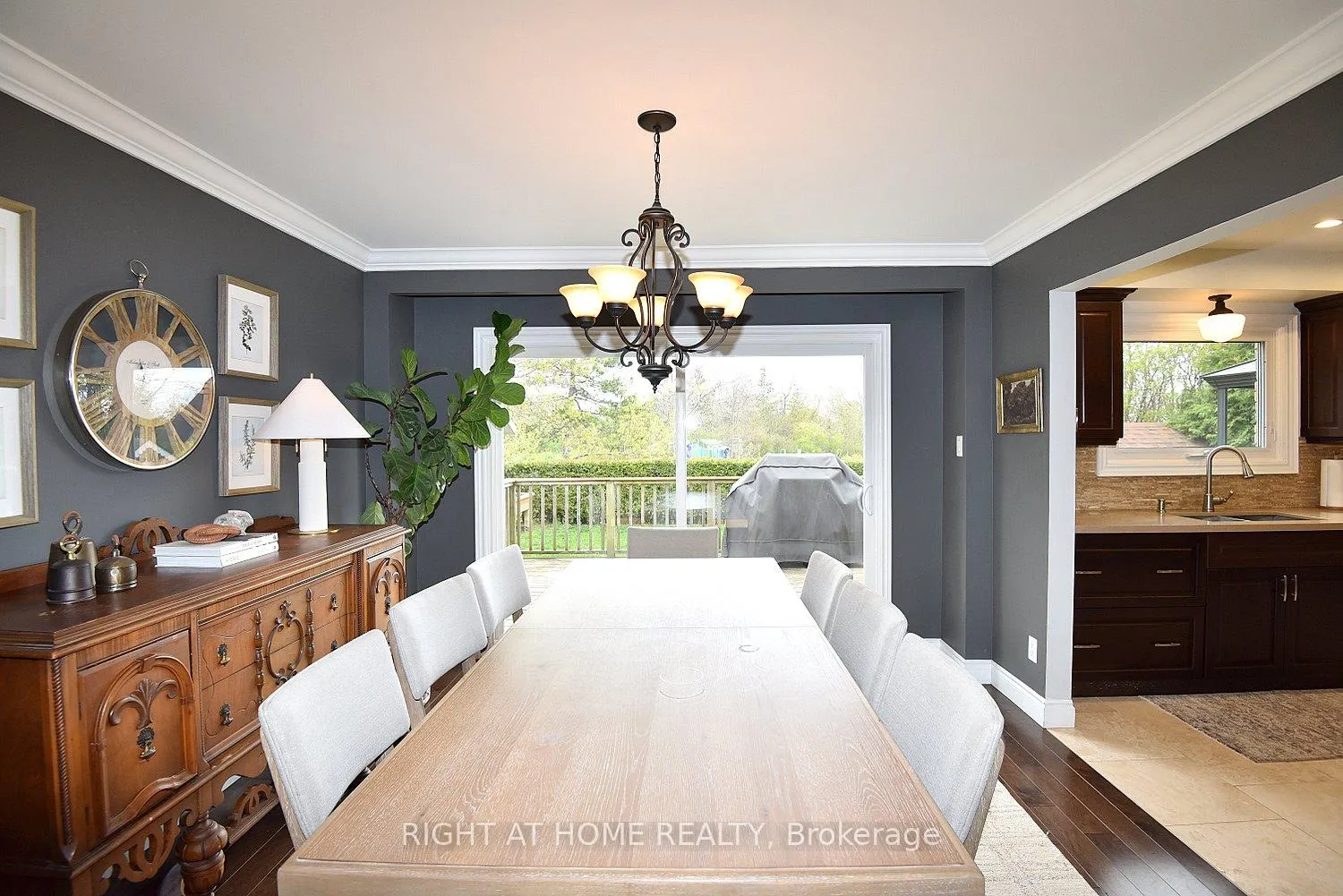 Photo 18 of 2451 Sinclair Circle, Burlington, Brant Hills — HOMEH