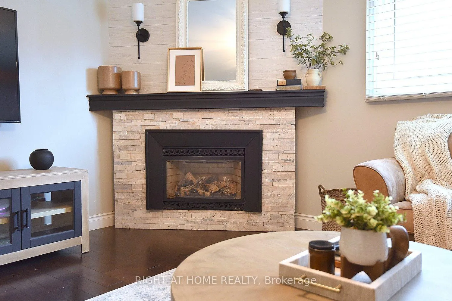 Photo 28 of 2451 Sinclair Circle, Burlington, Brant Hills — HOMEH