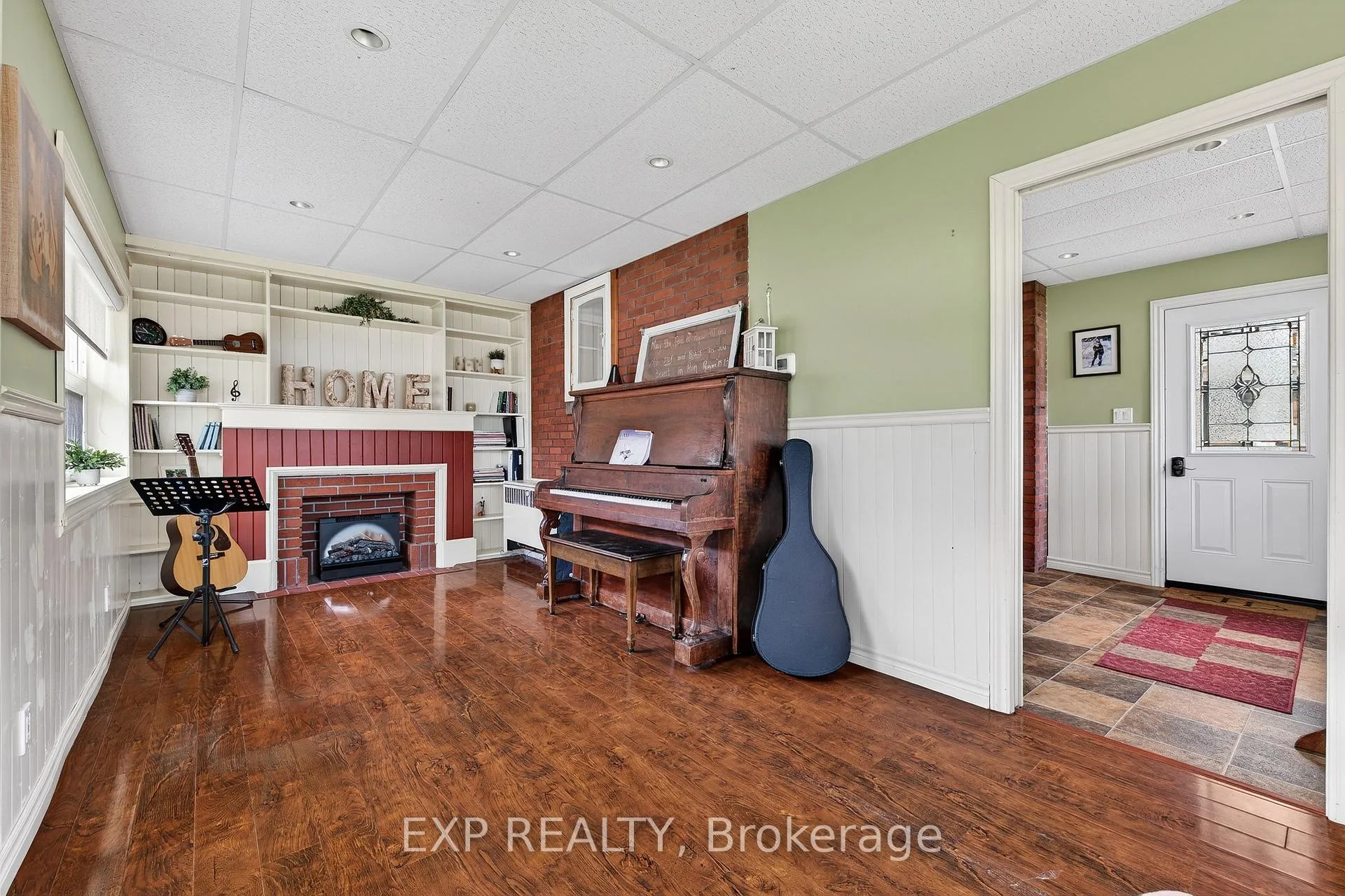 Photo 10 of 30 Mill Street E, Perth East, Milverton — HOMEH
