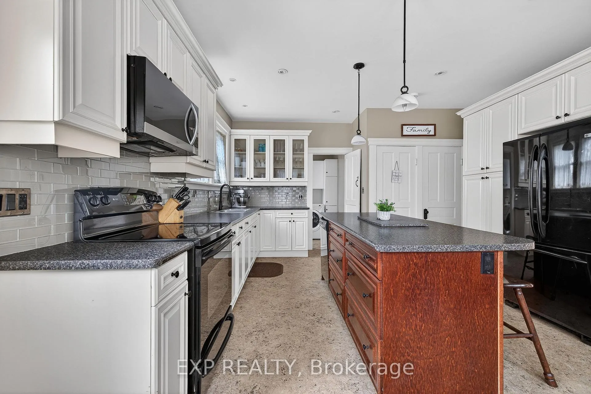 Photo 20 of 30 Mill Street E, Perth East, Milverton — HOMEH