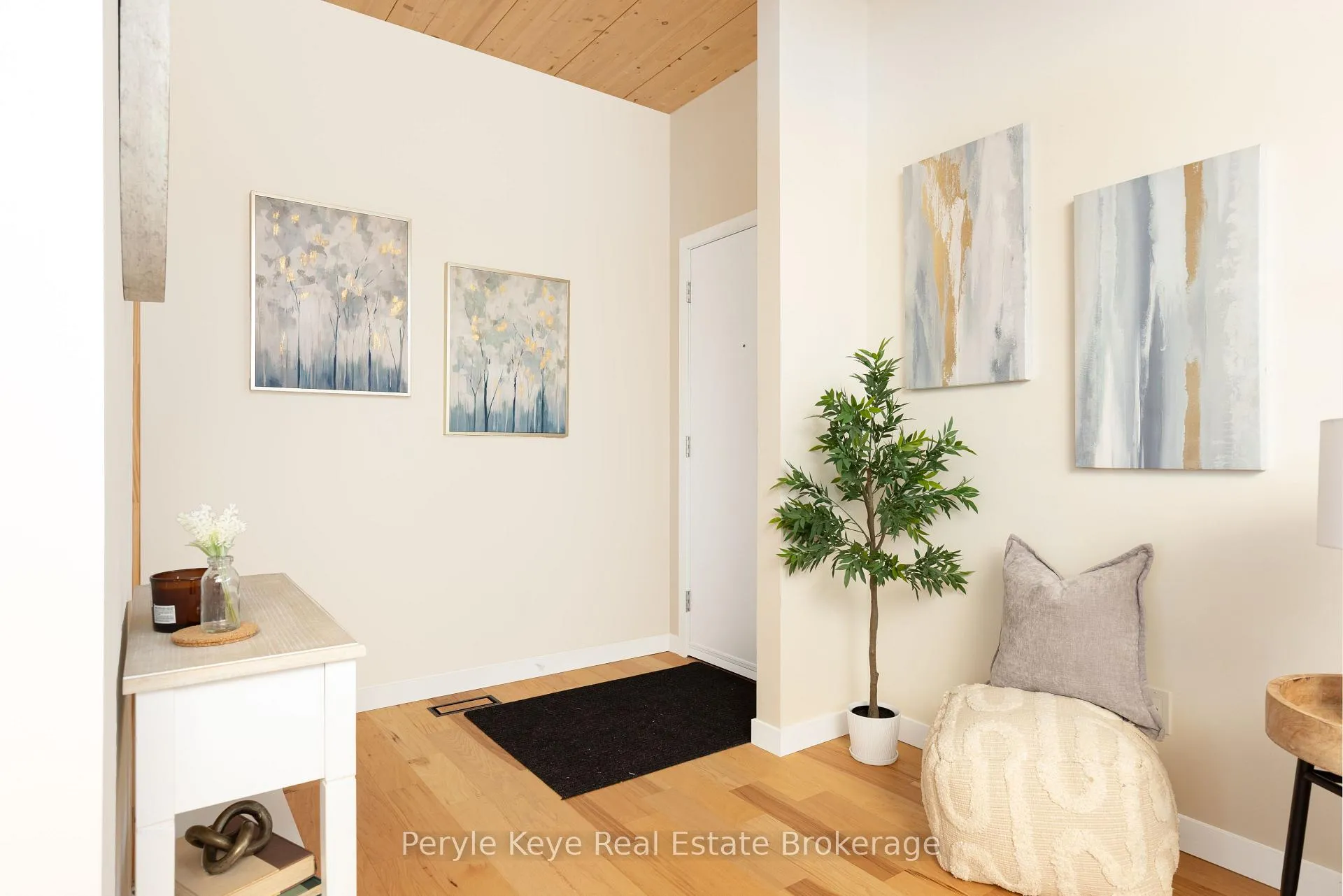 Photo 6 of 144 Shier Street, Bracebridge, Macaulay — HOMEH