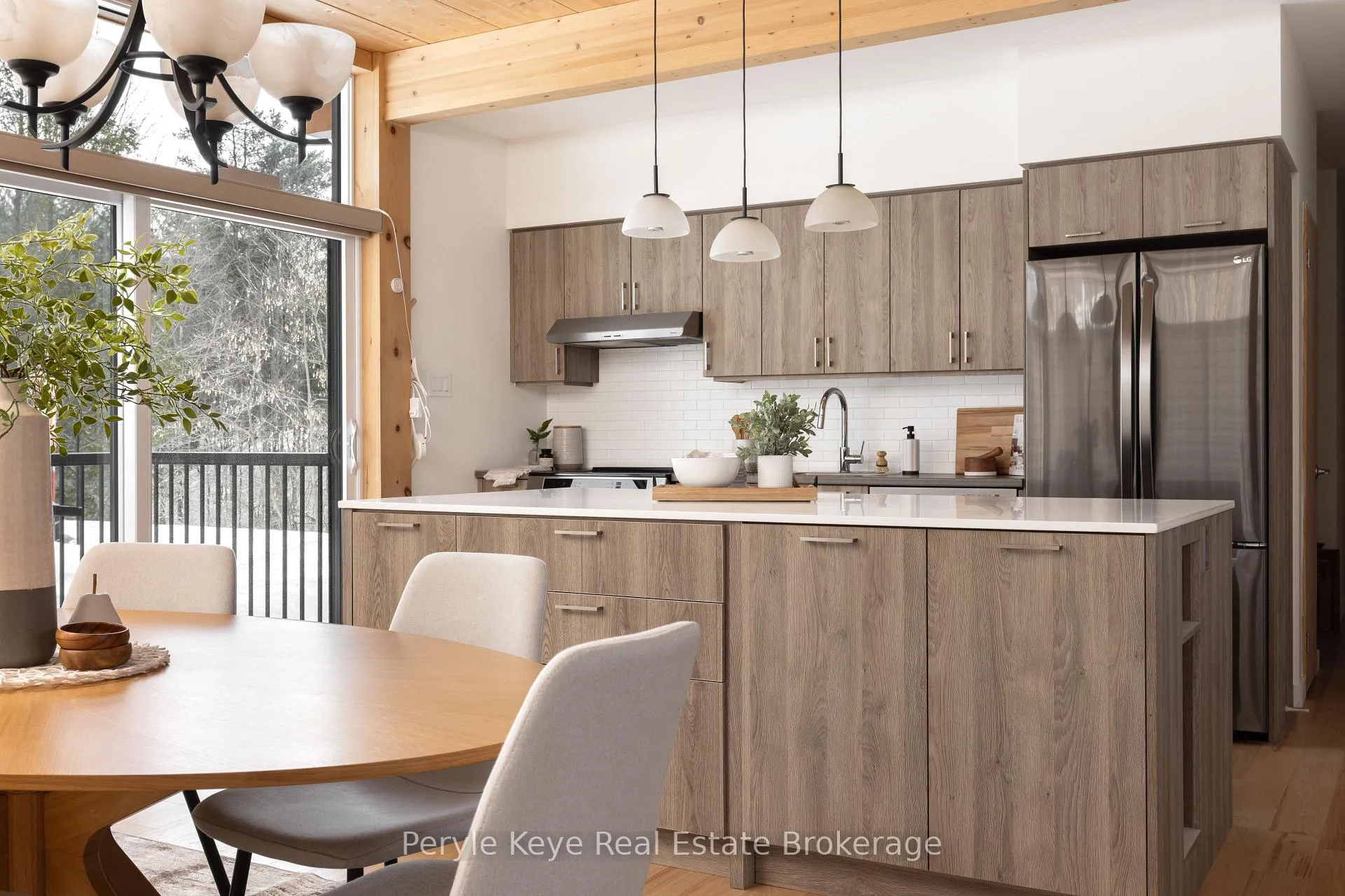 Photo 18 of 144 Shier Street, Bracebridge, Macaulay — HOMEH